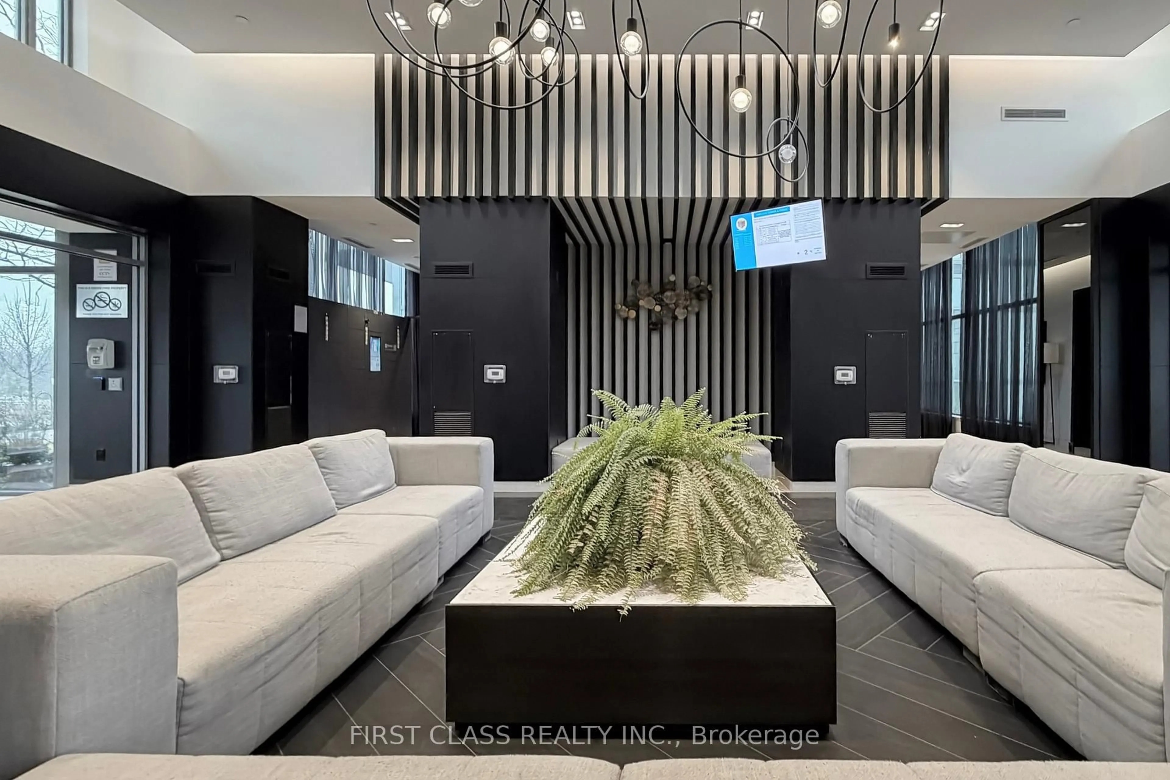 Lobby for 4699 Glen Erin Dr #705, Mississauga Ontario L5M 2E5