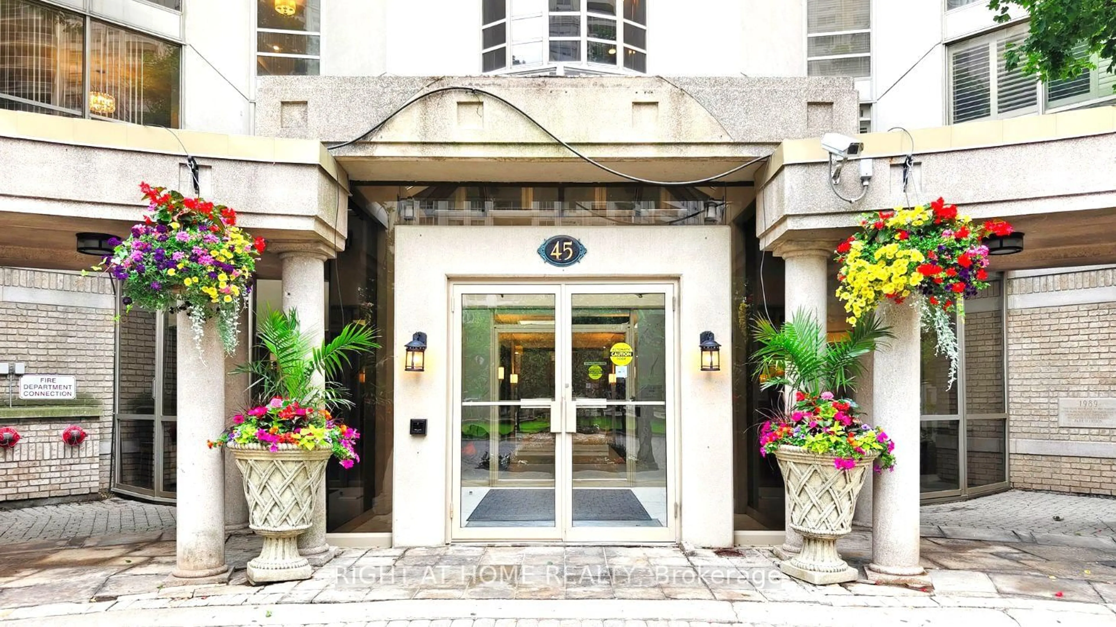 Unknown for 45 Kingsbridge Garden Circ #3405, Mississauga Ontario L5R 3K4