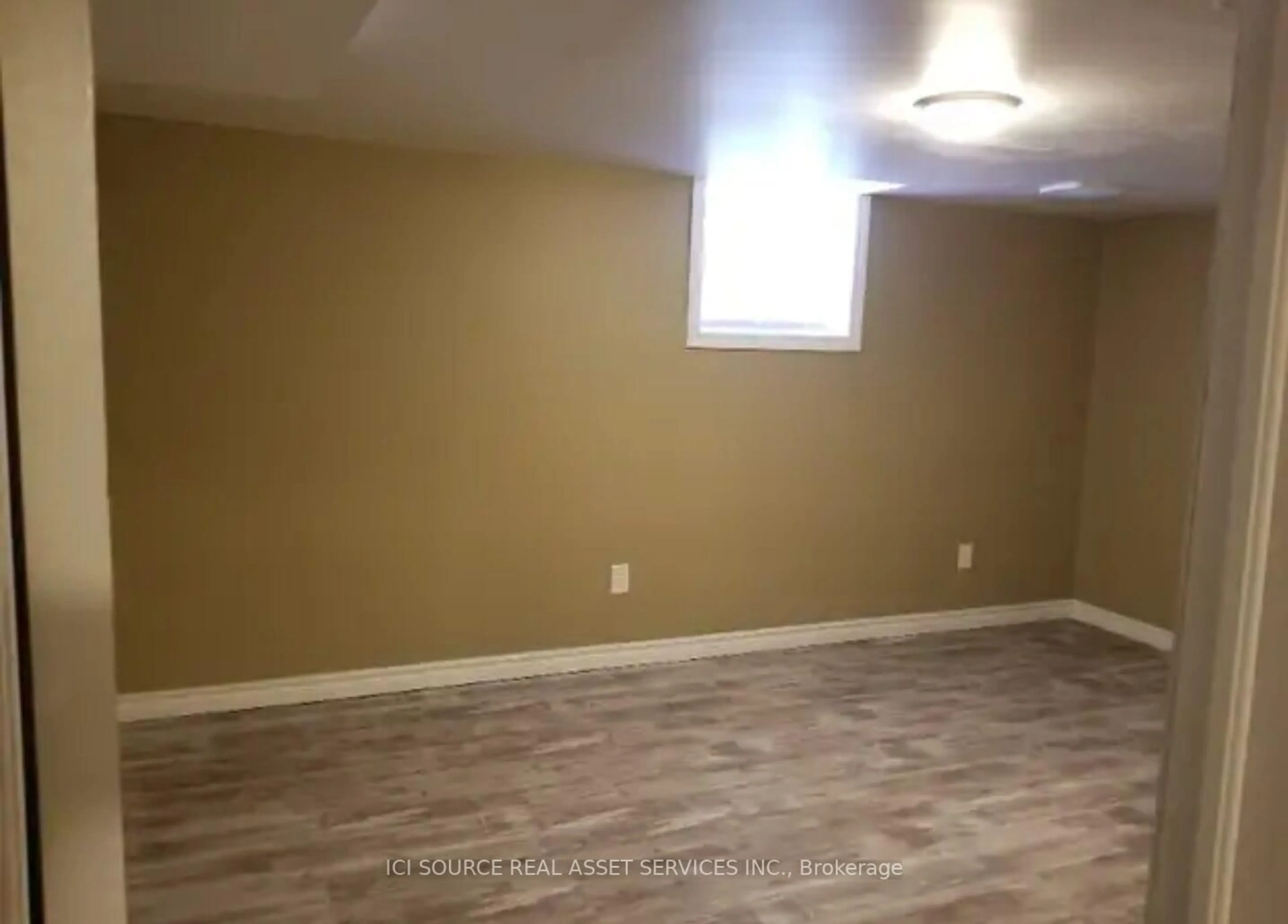 A pic of a room for 20 Plover Pl, Brampton Ontario L6W 4C5