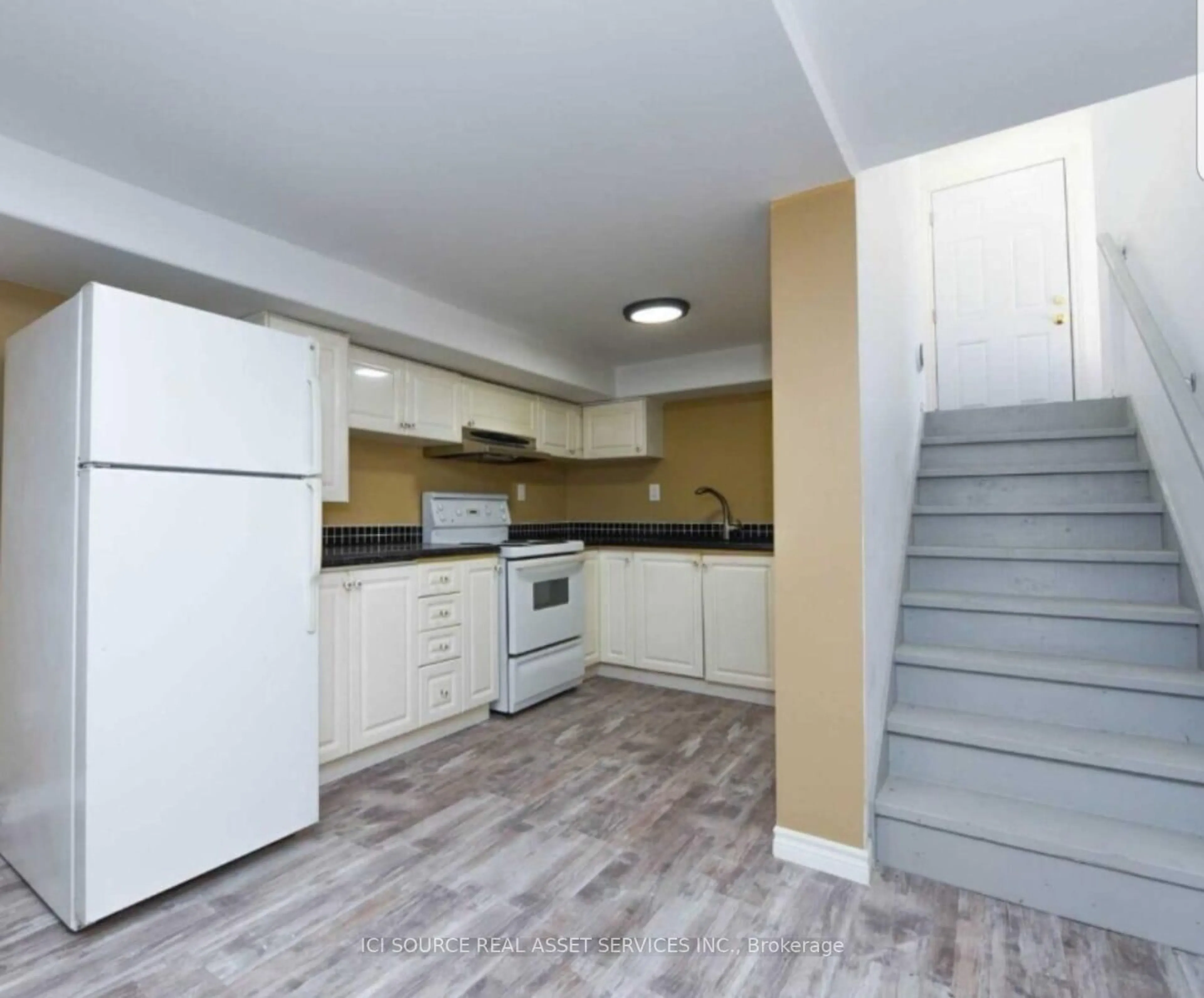 Unknown for 20 Plover Pl, Brampton Ontario L6W 4C5