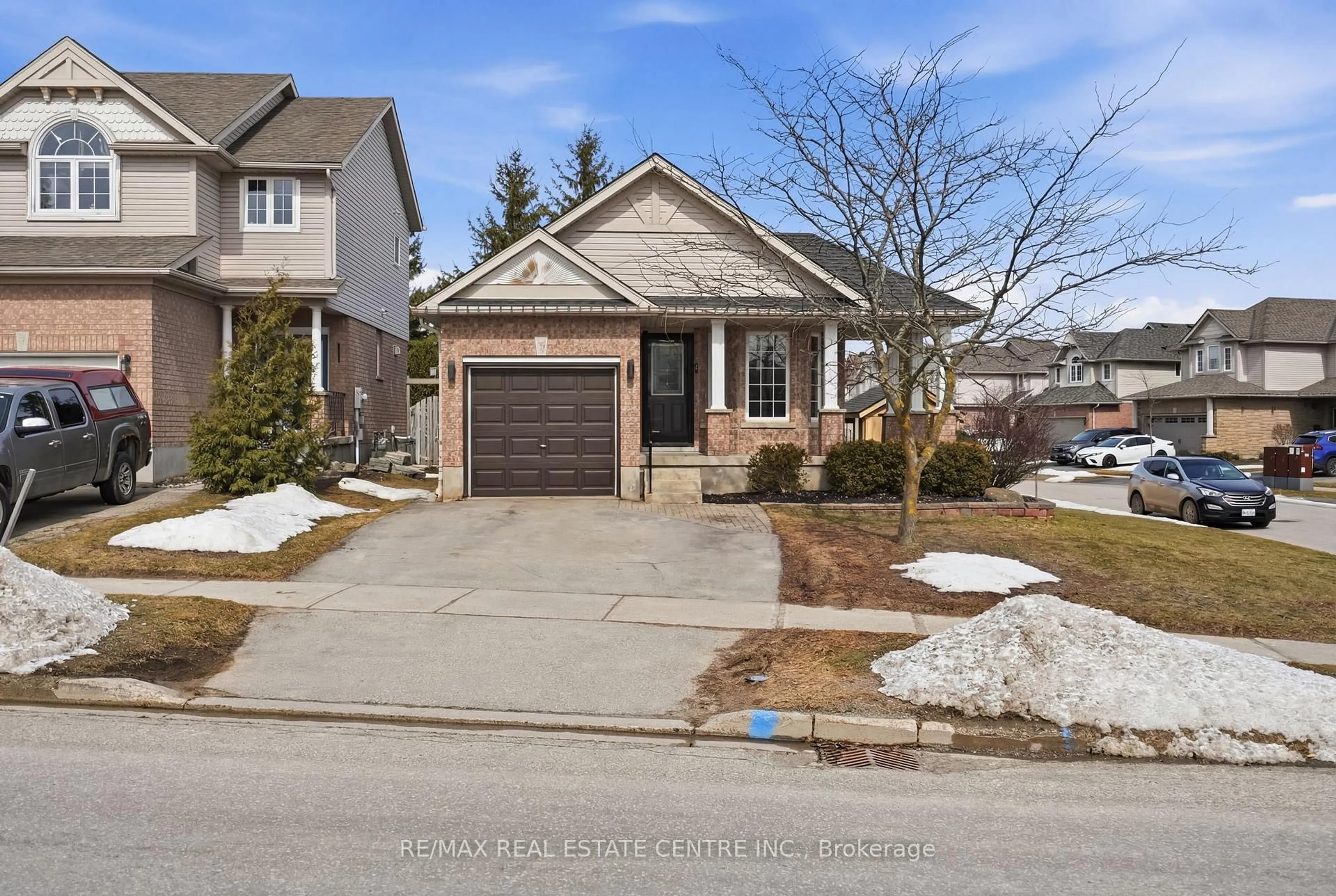 Home with brick exterior material, street for 321 Montgomery Blvd, Orangeville Ontario L9W 5G7