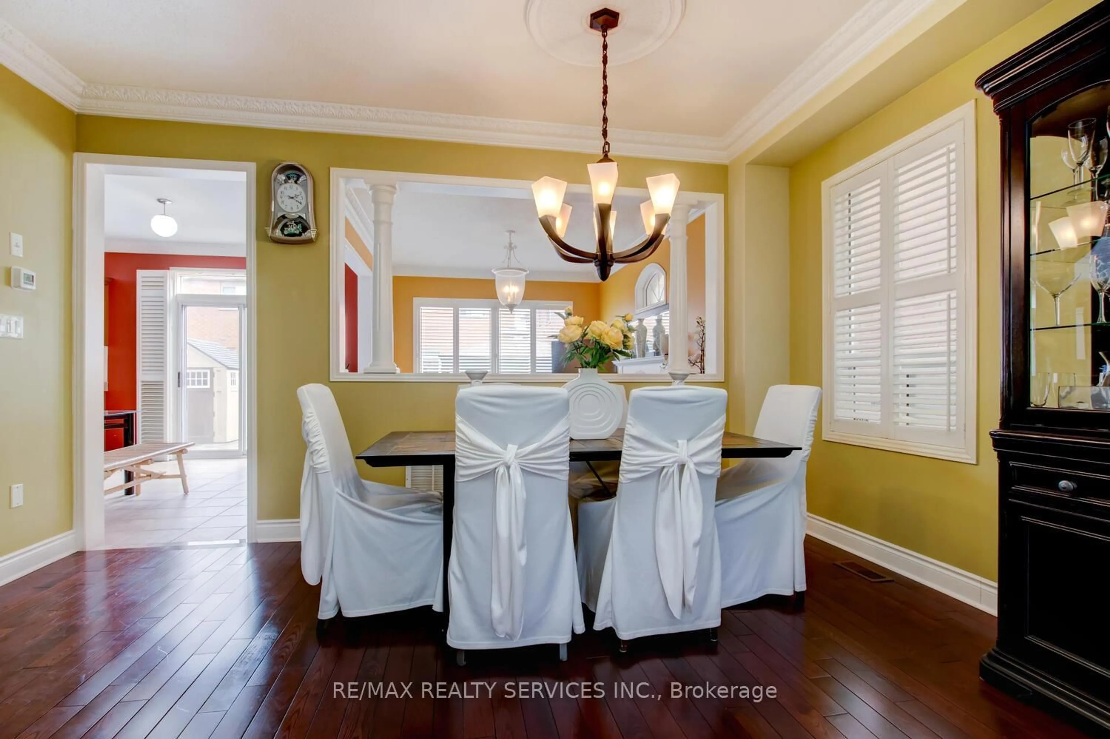 Dining room, unknown for 47 Cape Dorset Cres, Brampton Ontario L6R 3K9