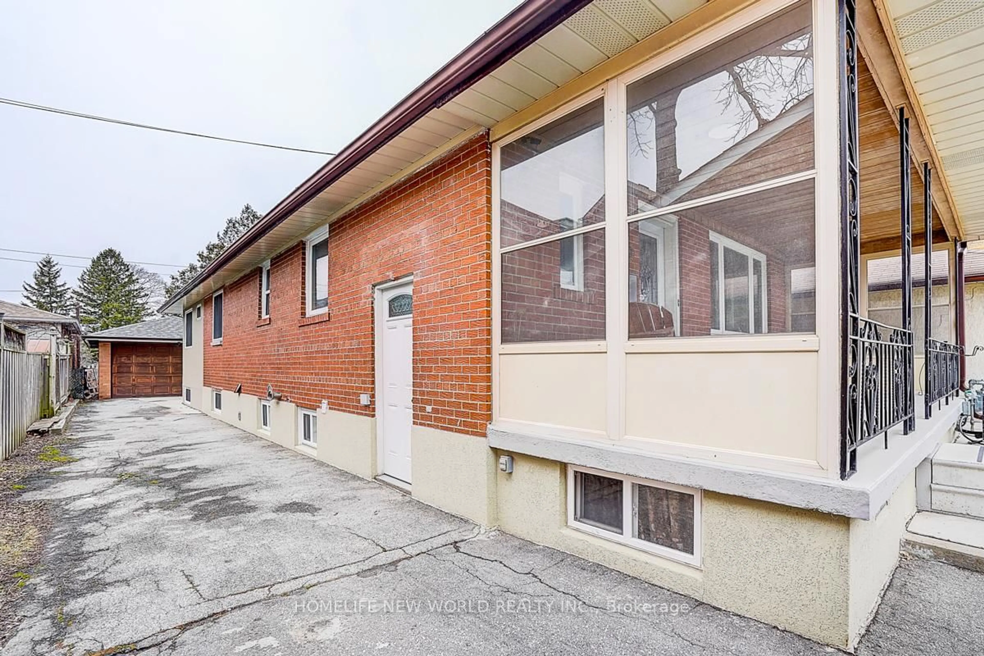Patio, street for 56 Tedder St, Toronto Ontario M6M 4X3
