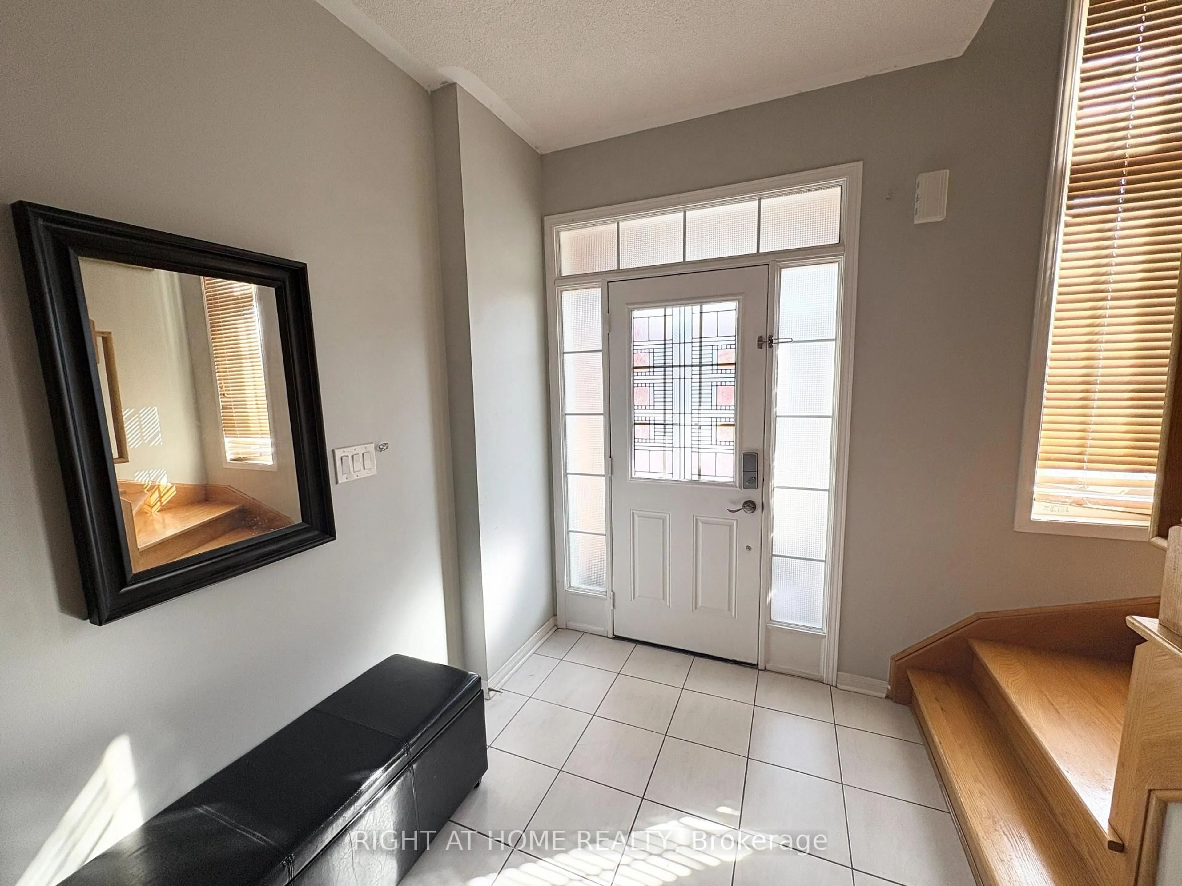 Indoor entryway for 54 Leila Jackson Terr, Toronto Ontario M3L 0B3