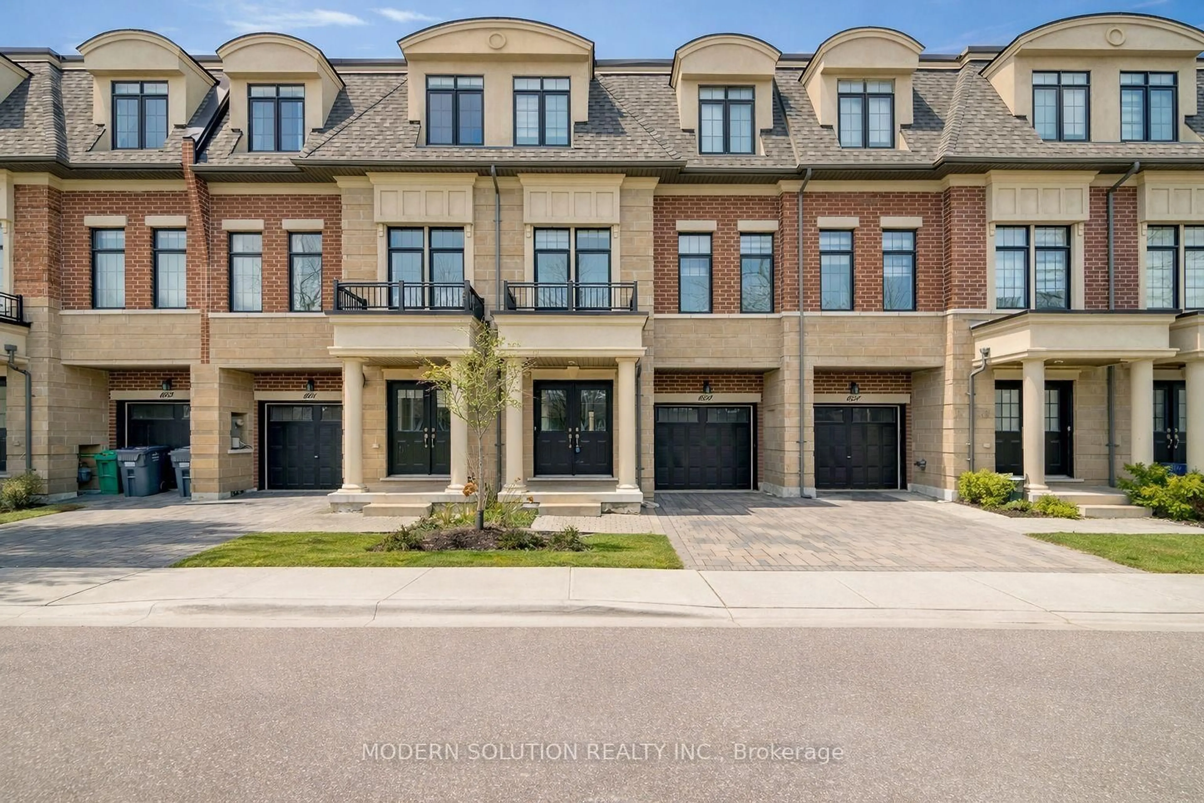 Home with brick exterior material, street for 1659 Vellore Cres, Mississauga Ontario L5G 0C3