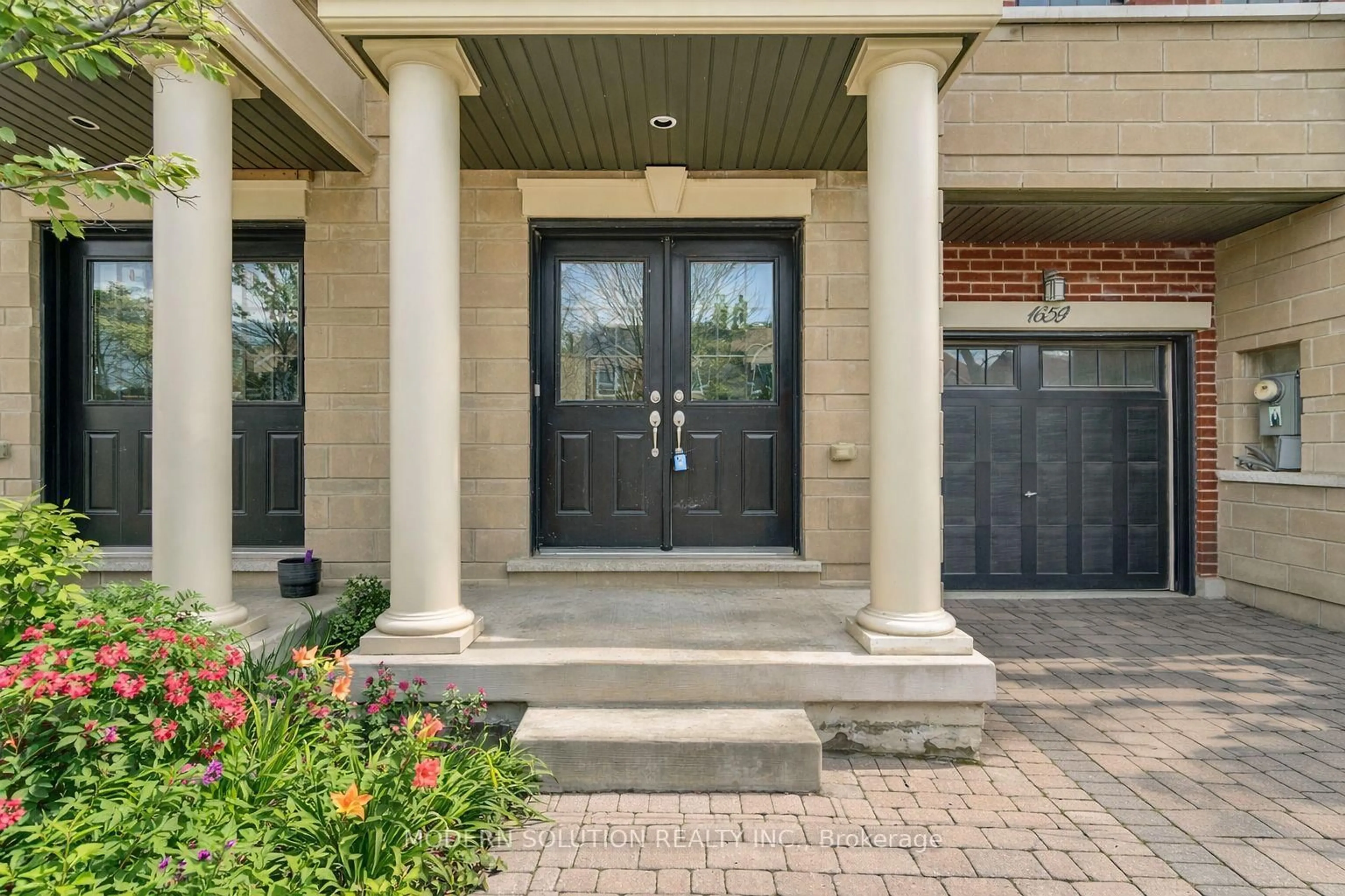 Home with brick exterior material, street for 1659 Vellore Cres, Mississauga Ontario L5G 0C3