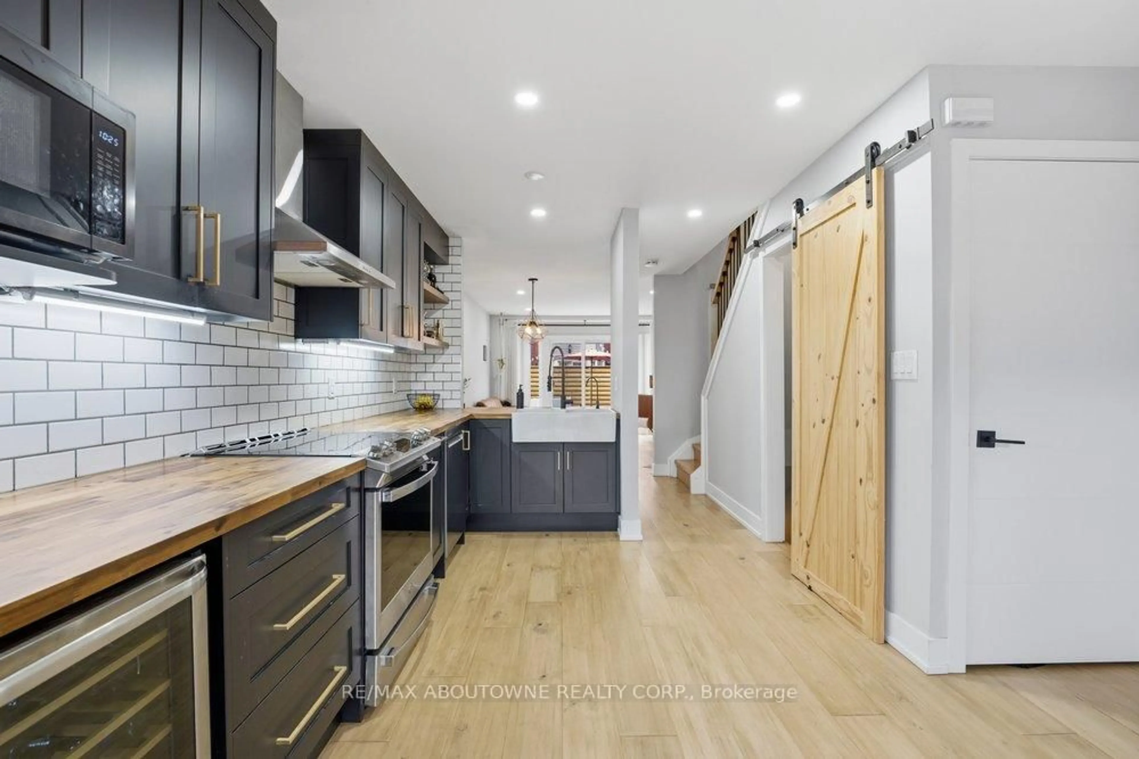 Open concept kitchen, unknown for 895 Maple Ave #636, Burlington Ontario L7S 2H7