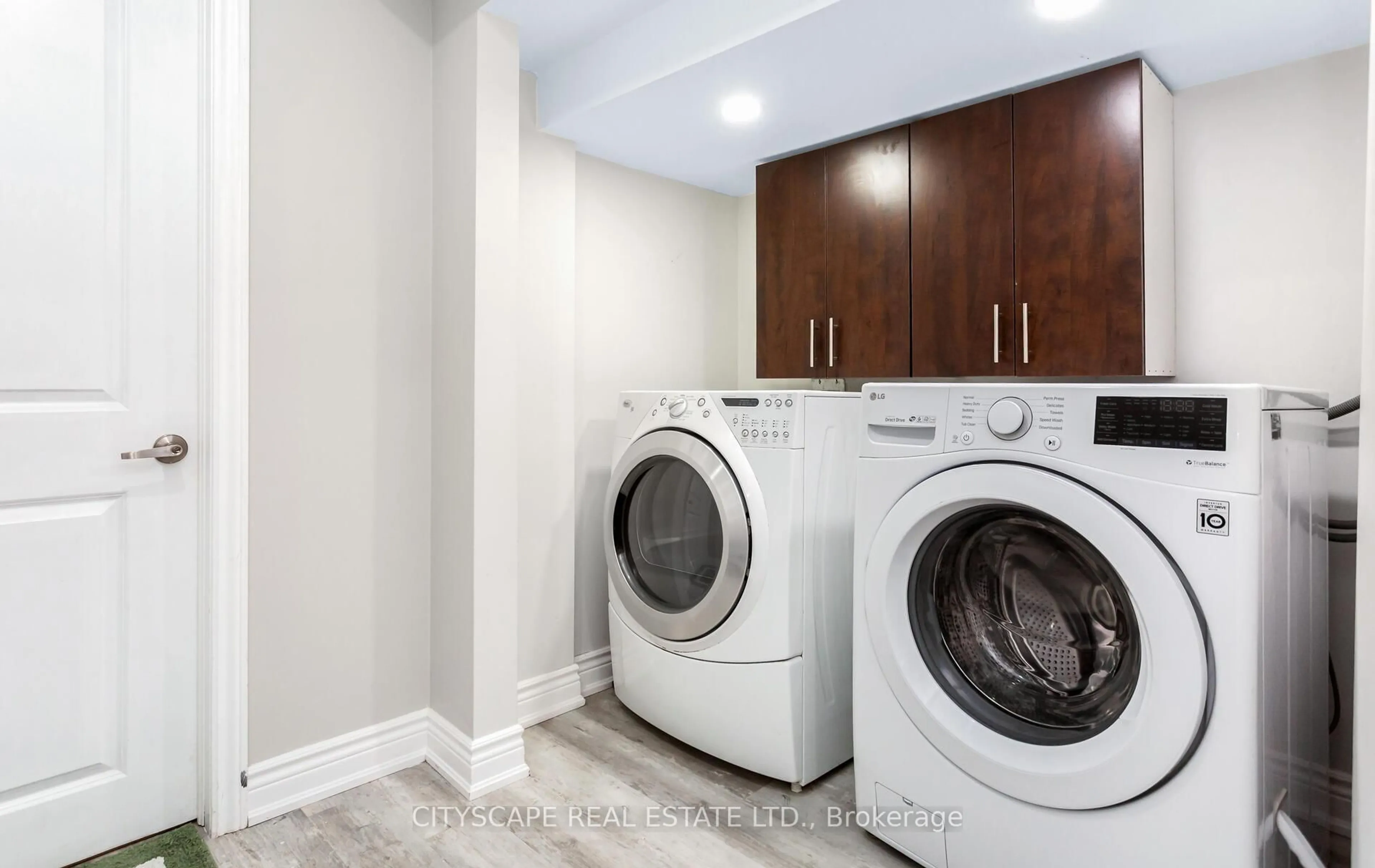 Laundry room for 191 Rowe Terr, Milton Ontario L9T 8G1