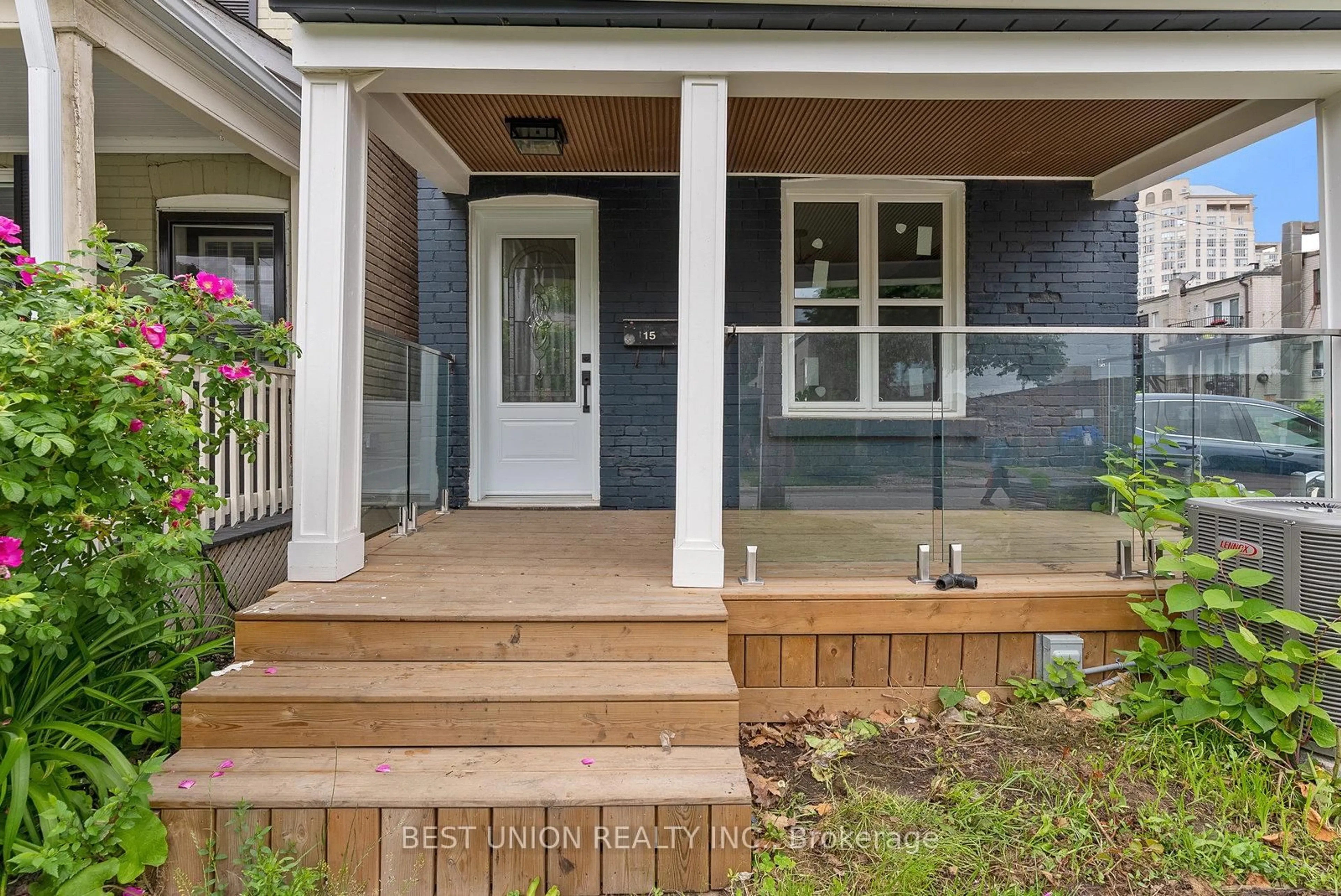 Unknown for 15 Burlington St, Toronto Ontario M8V 2L1