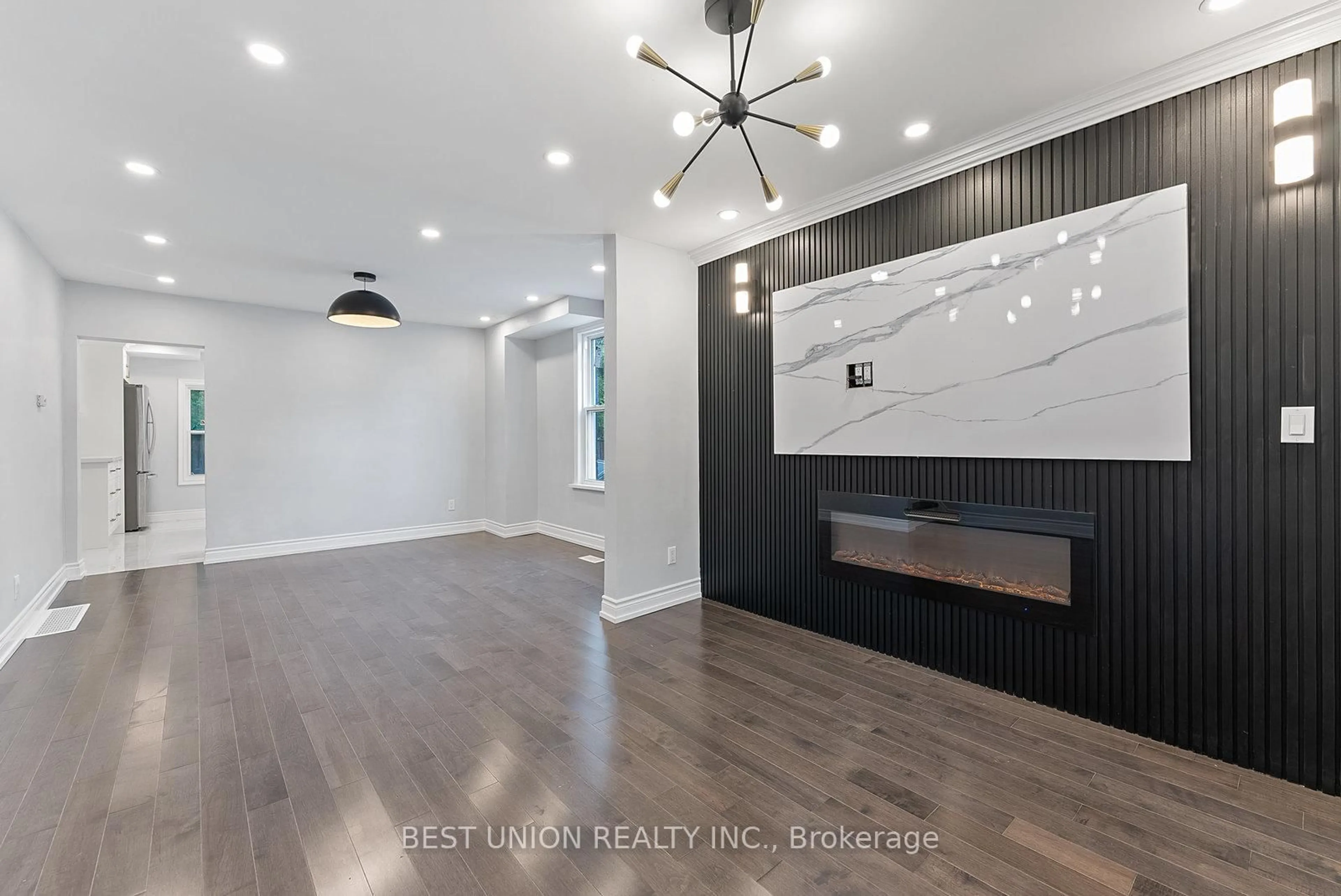 Unknown for 15 Burlington St, Toronto Ontario M8V 2L1