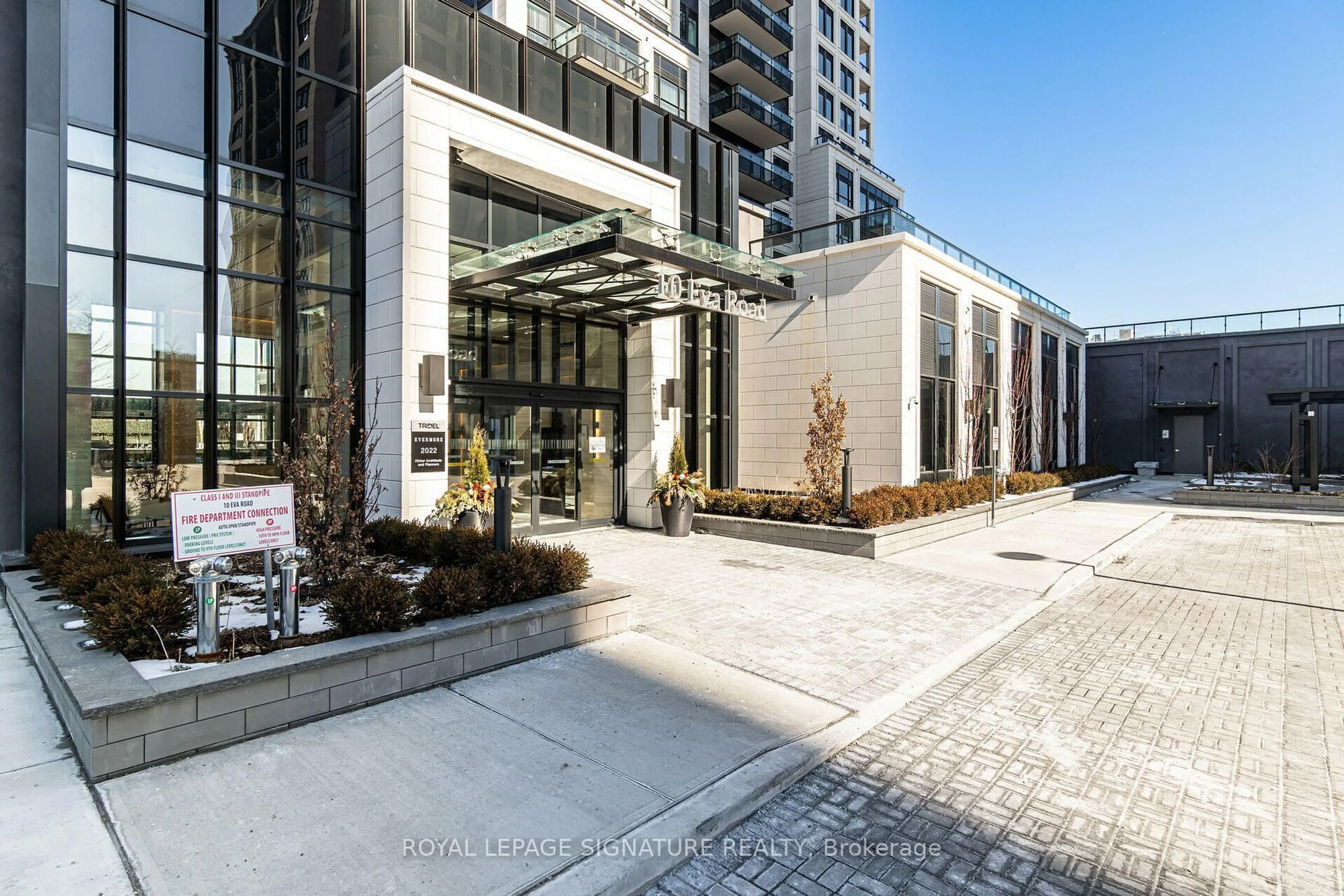 Indoor foyer for 10 Eva Rd #2701, Toronto Ontario M9C 0B3