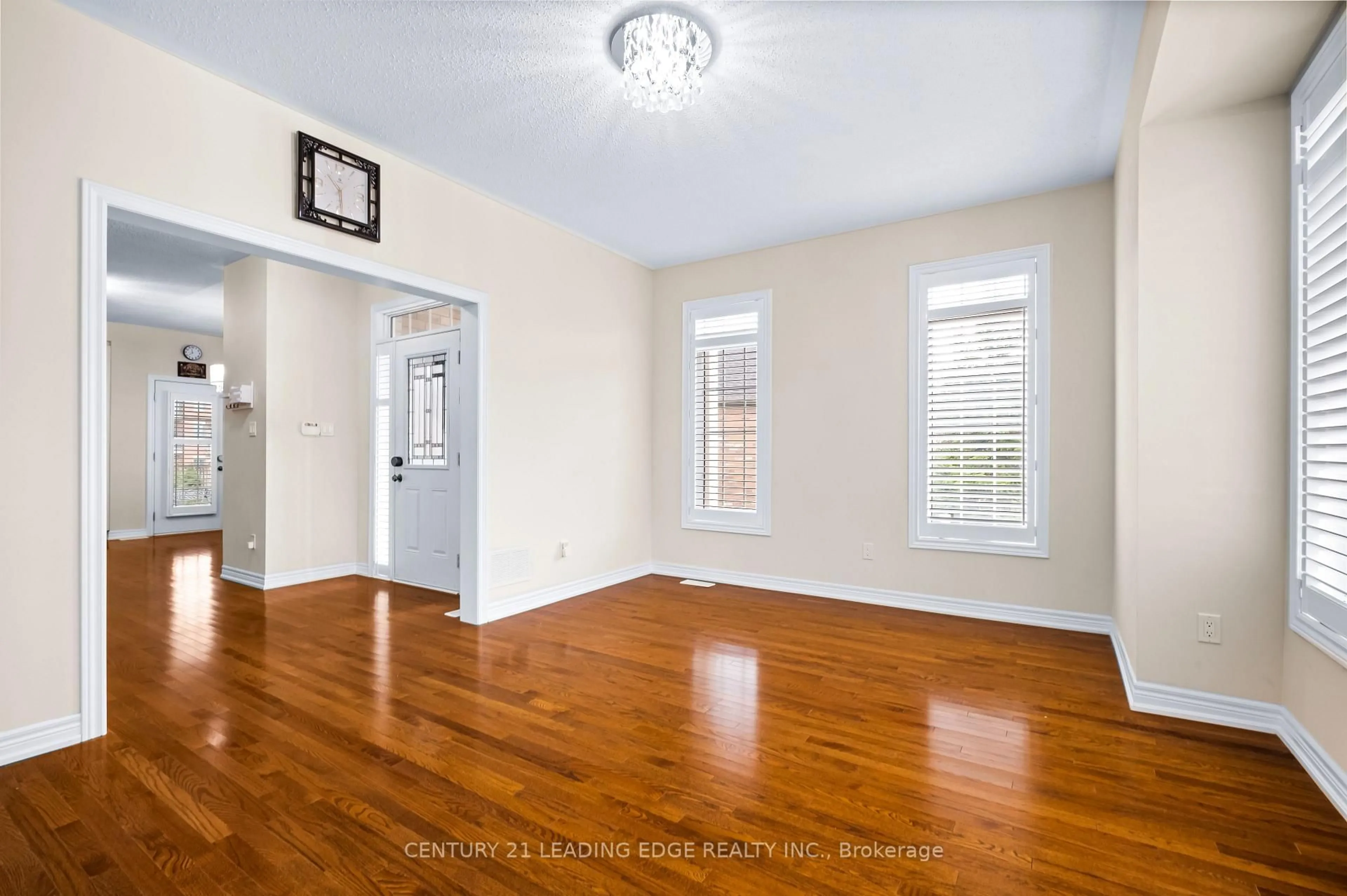 A pic of a room for 35 Lobelia St, Brampton Ontario L6R 3Z6