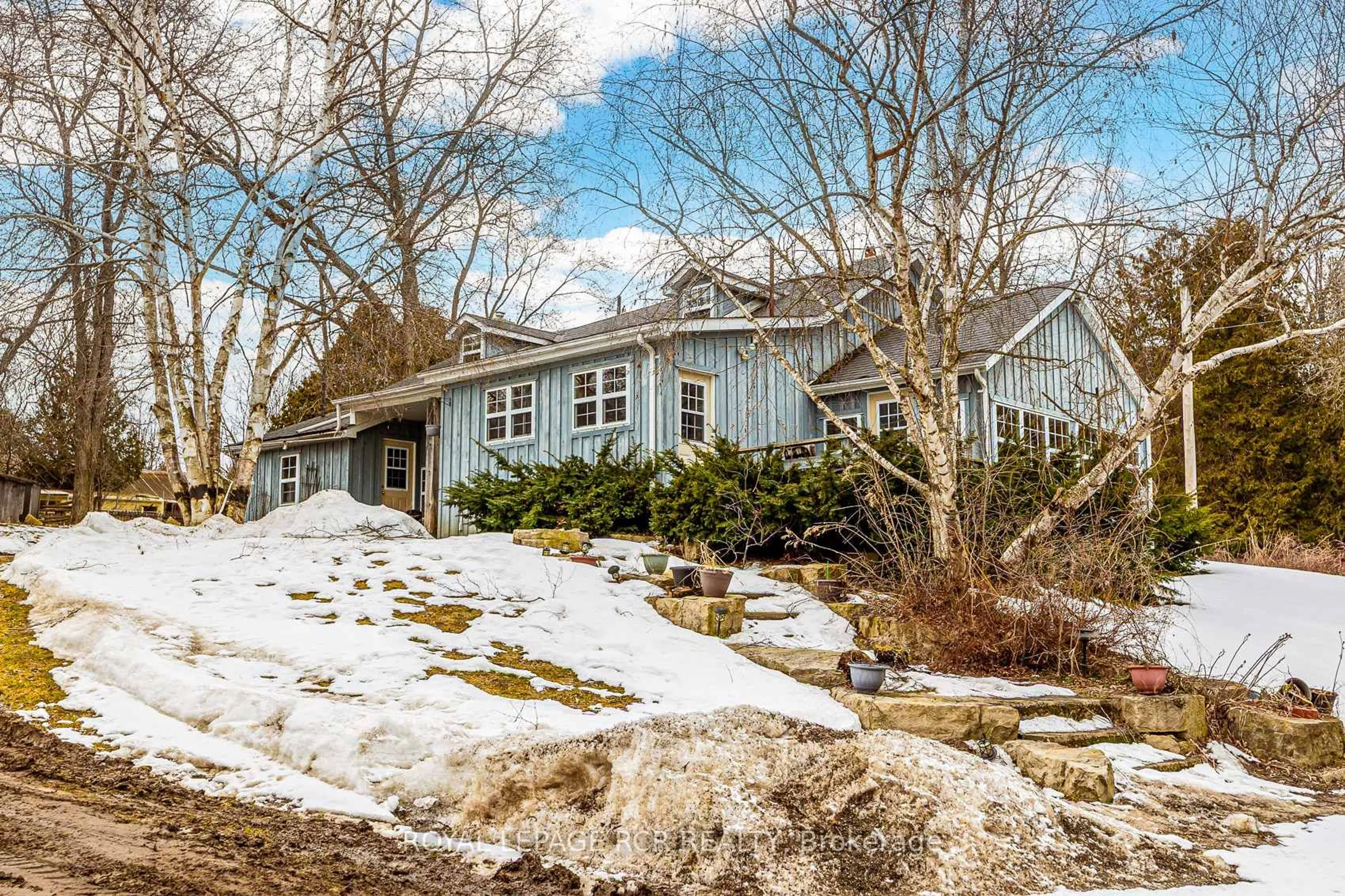 Unknown for 17130 The Gore Rd, Caledon Ontario L7K 2M4