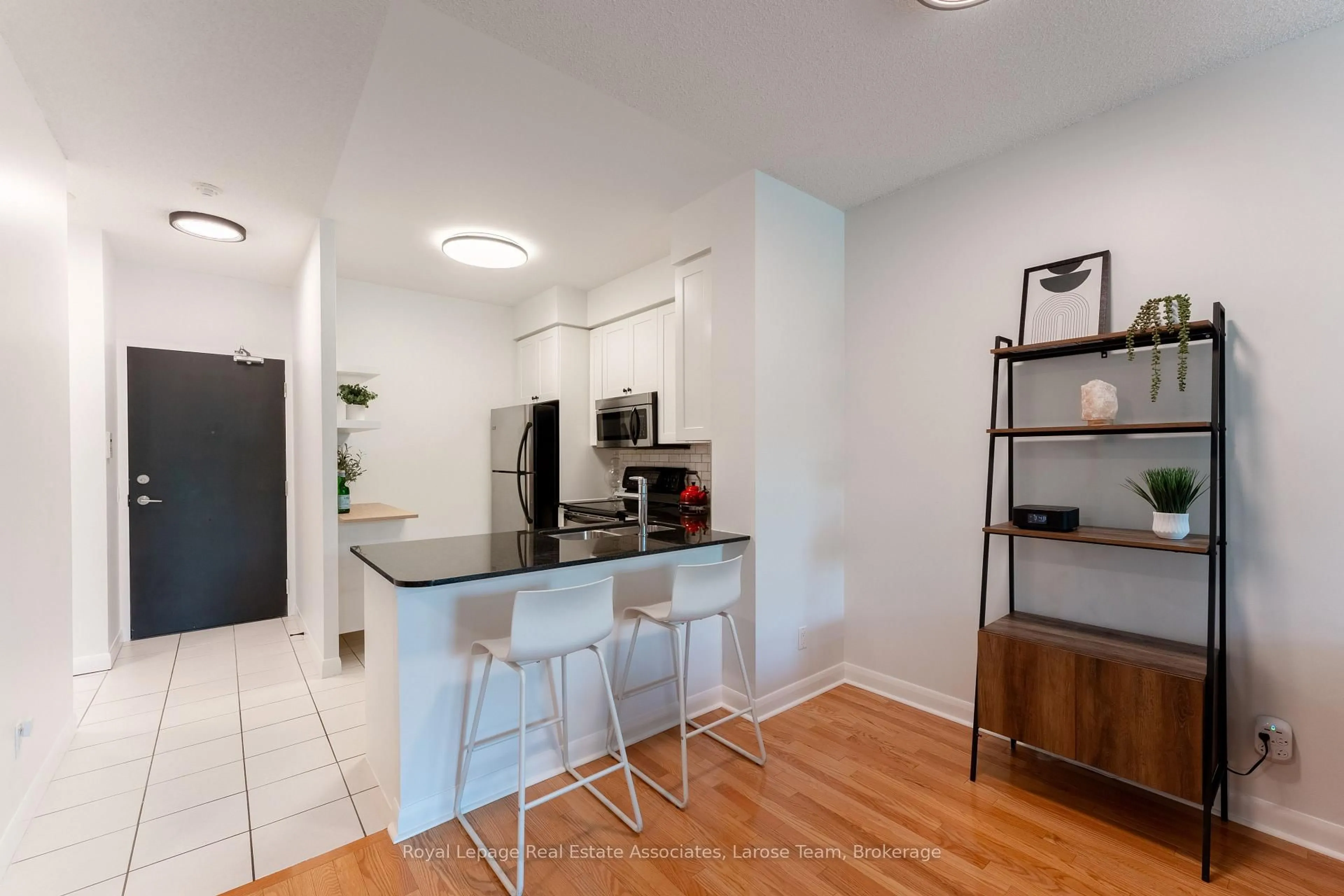 Open concept kitchen, unknown for 225 Sherway Gardens Rd #102, Toronto Ontario M9C 0A3