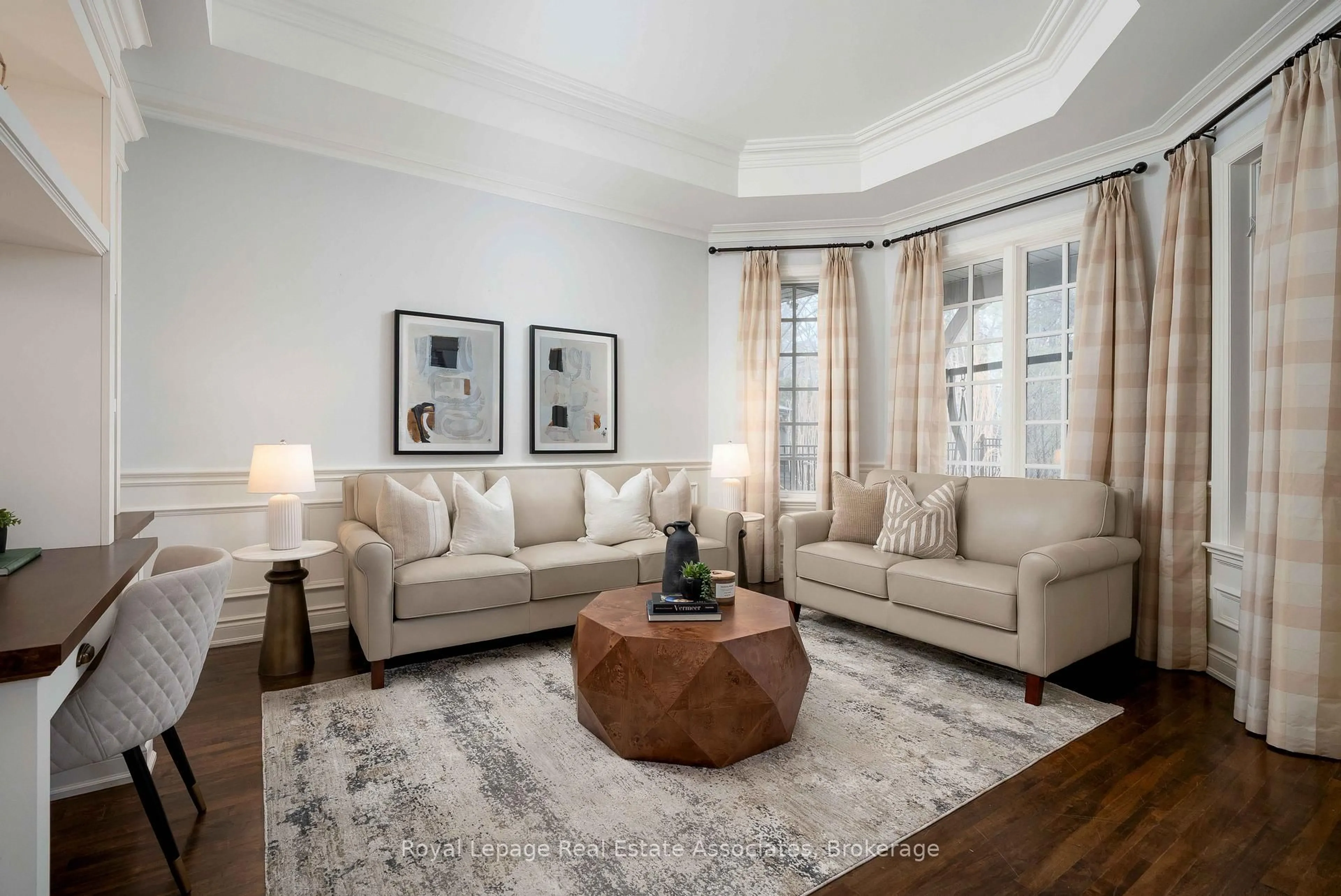 Living room with furniture, unknown for 1175 Riverbank Way, Oakville Ontario L6H 6X4