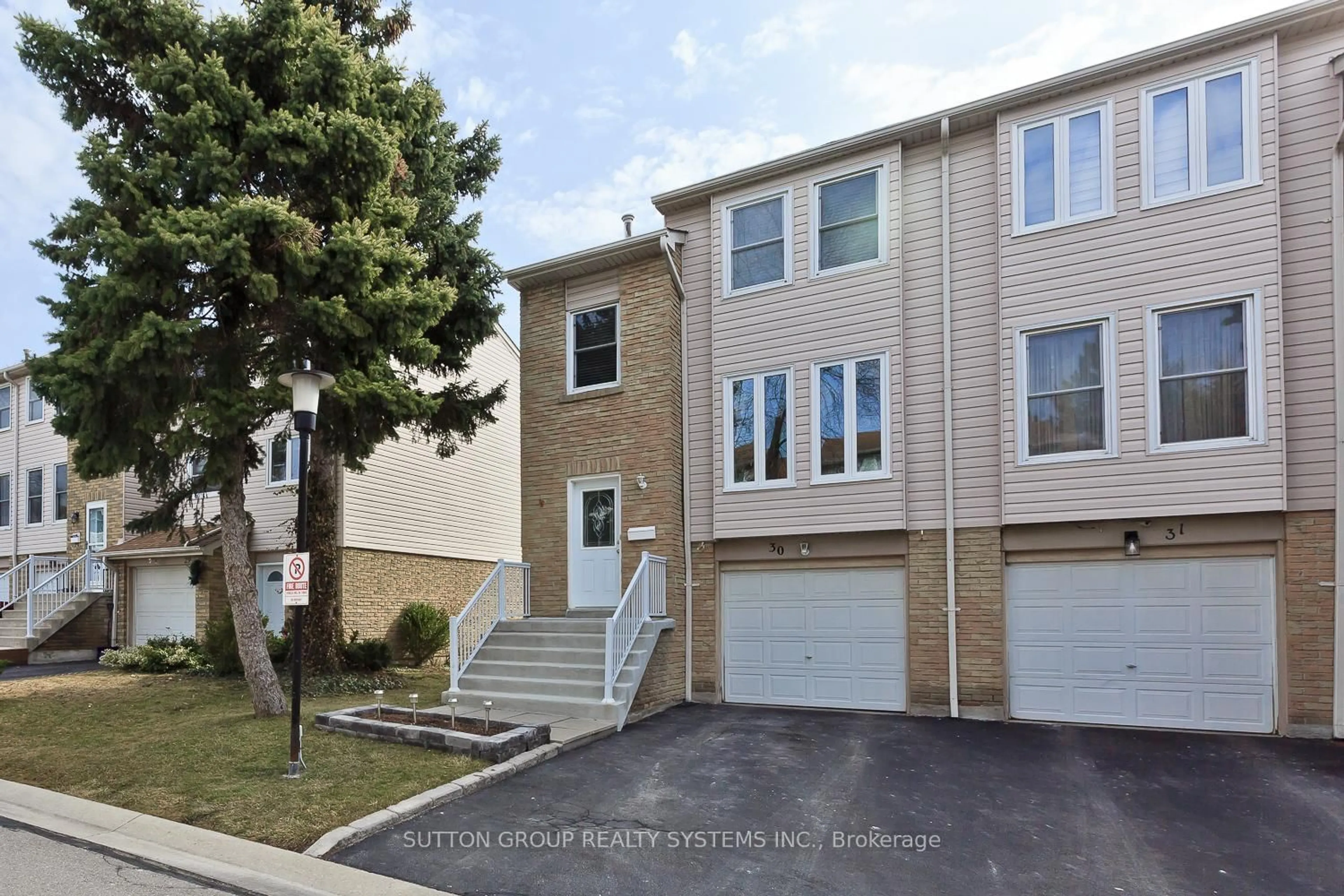 Unknown for 5878 Montevideo Rd #30, Mississauga Ontario L5N 2V5