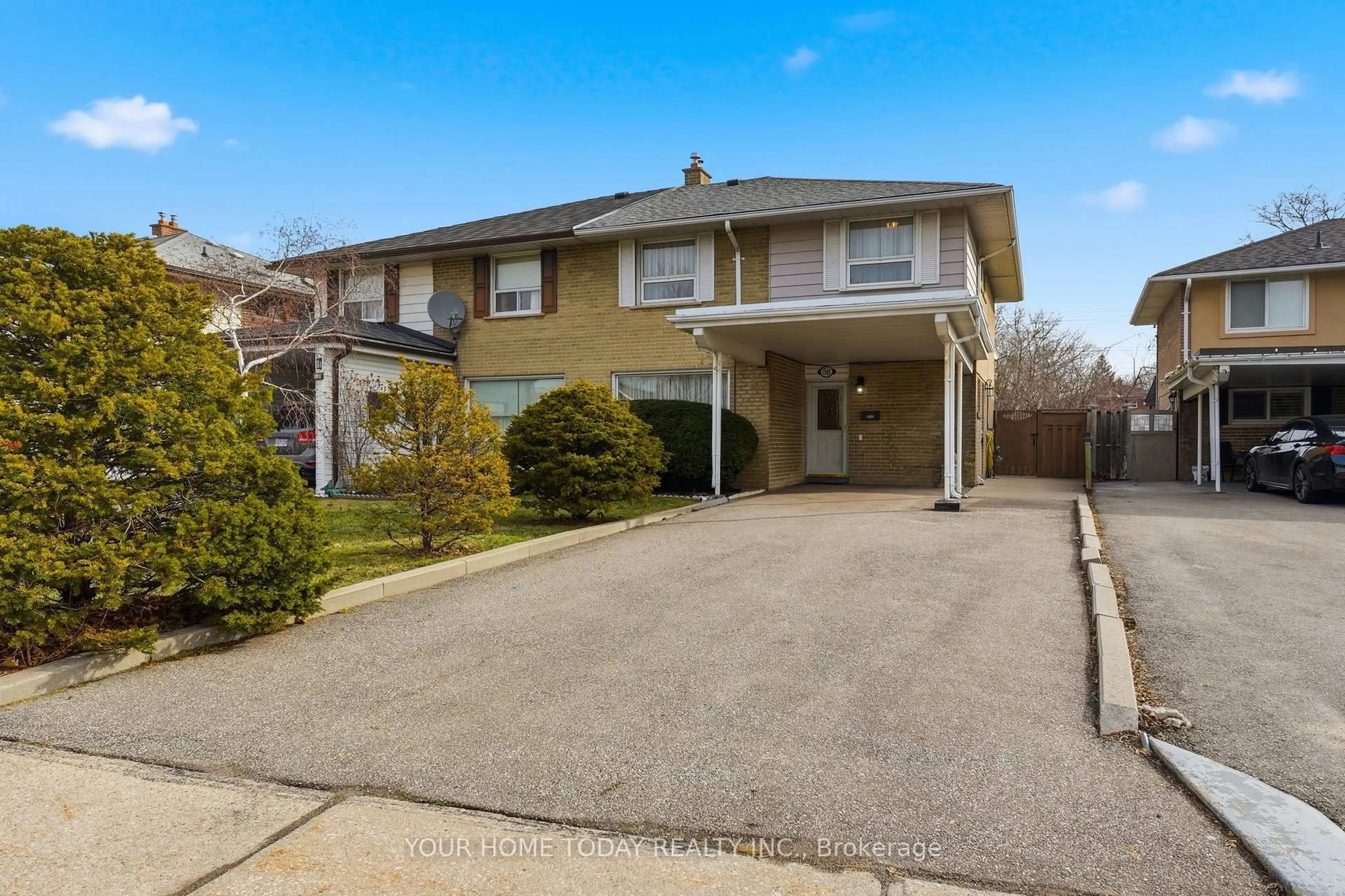 A pic from outside/outdoor area/front of a property/back of a property/a pic from drone, street for 58 Dunsany Cres, Toronto Ontario M9R 3W6