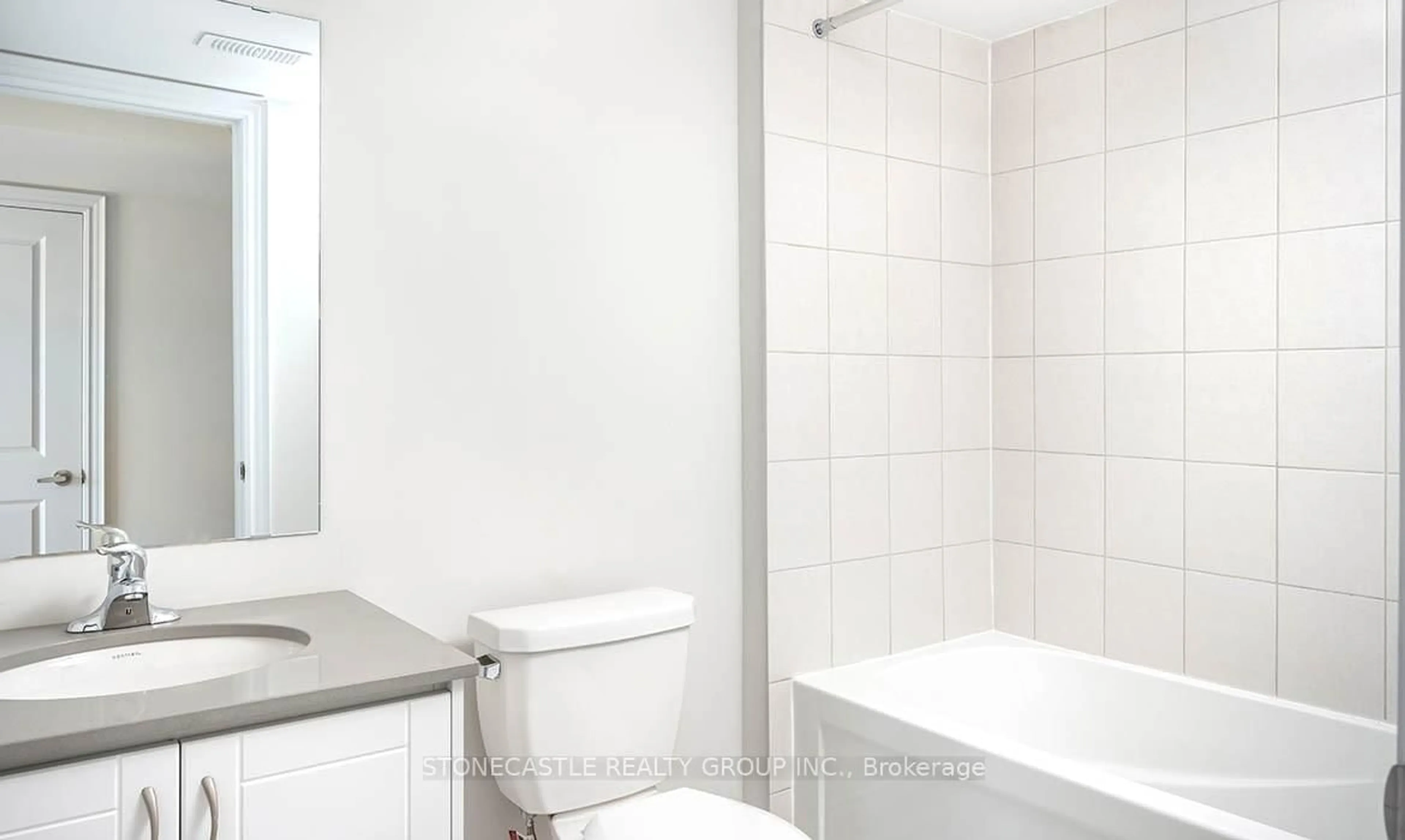 Standard bathroom, unknown for 3055 Perkins Way, Oakville Ontario L6H 7Y6
