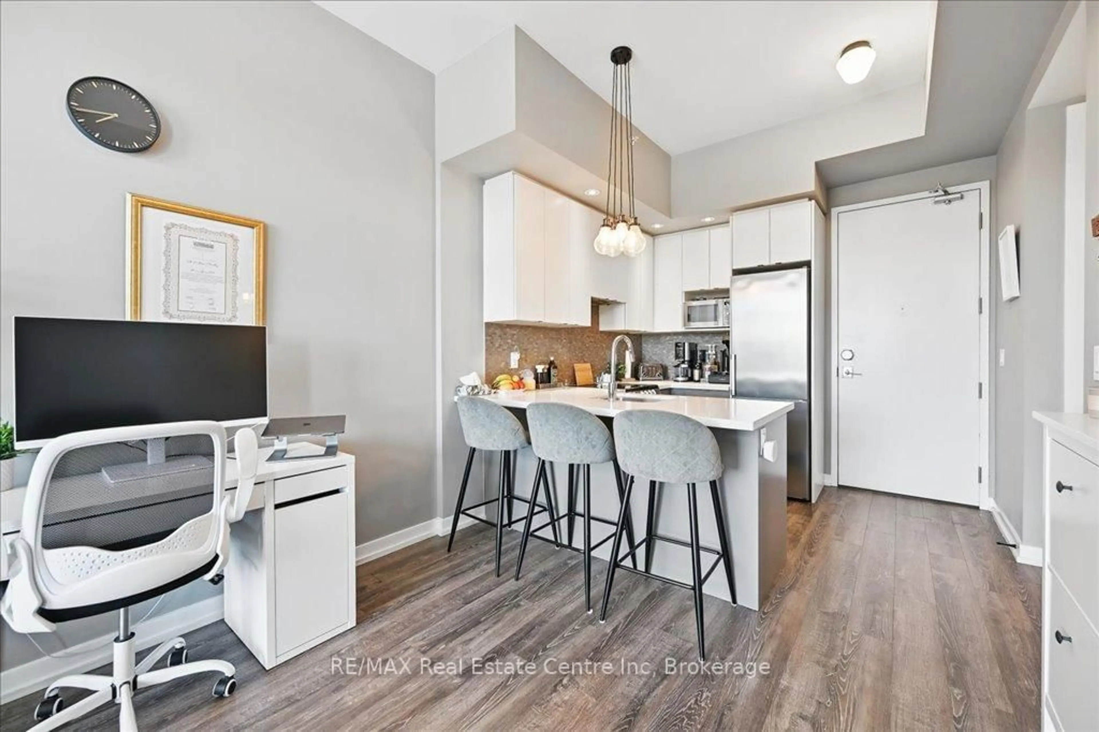 Open concept kitchen, unknown for 457 Plains Rd #420, Burlington Ontario L7T 0B8