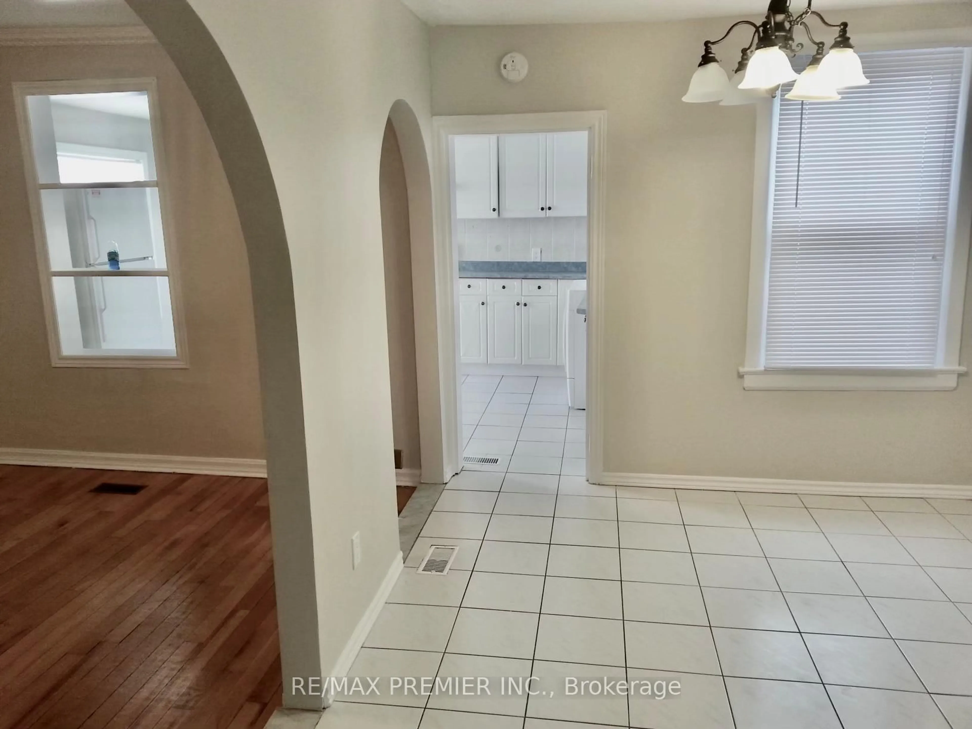 Indoor entryway for 34 Mc Farland Ave, Toronto Ontario M6H 3N1