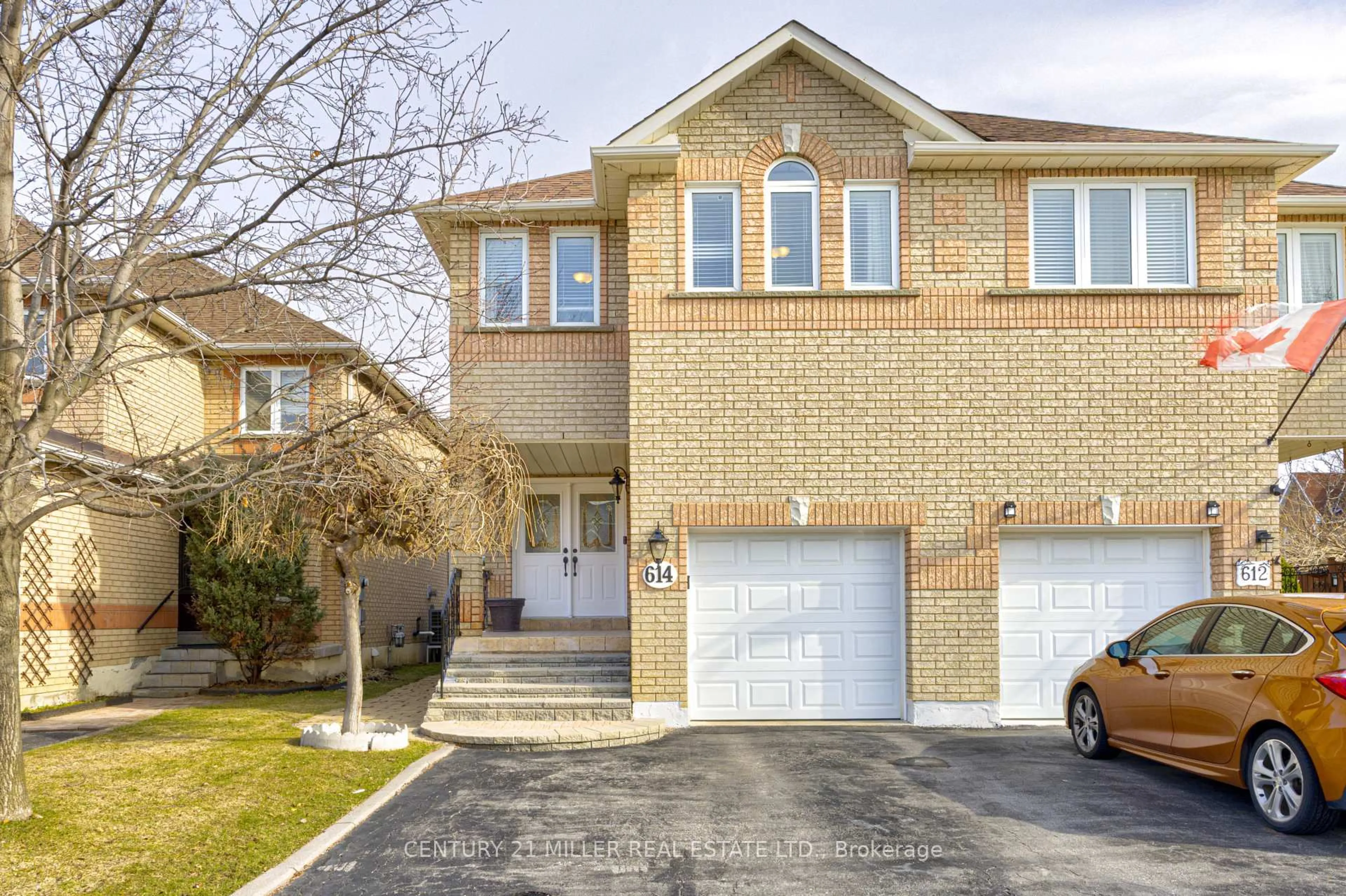 Home with brick exterior material, street for 614 Leatherleaf Dr, Mississauga Ontario L4Z 3Z1