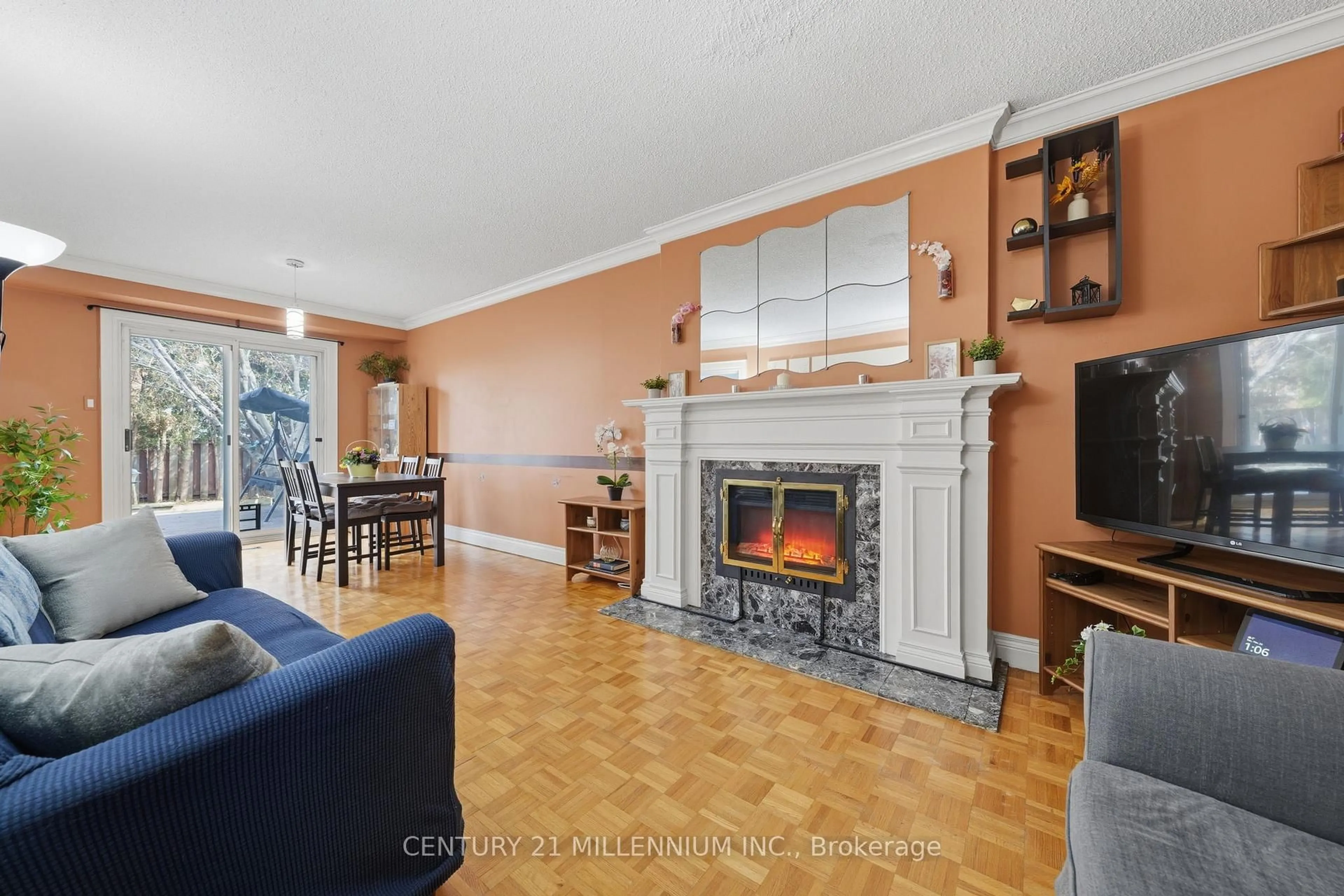 Living room with furniture, unknown for 59 Dumfries Ave, Brampton Ontario L6Z 2Y3