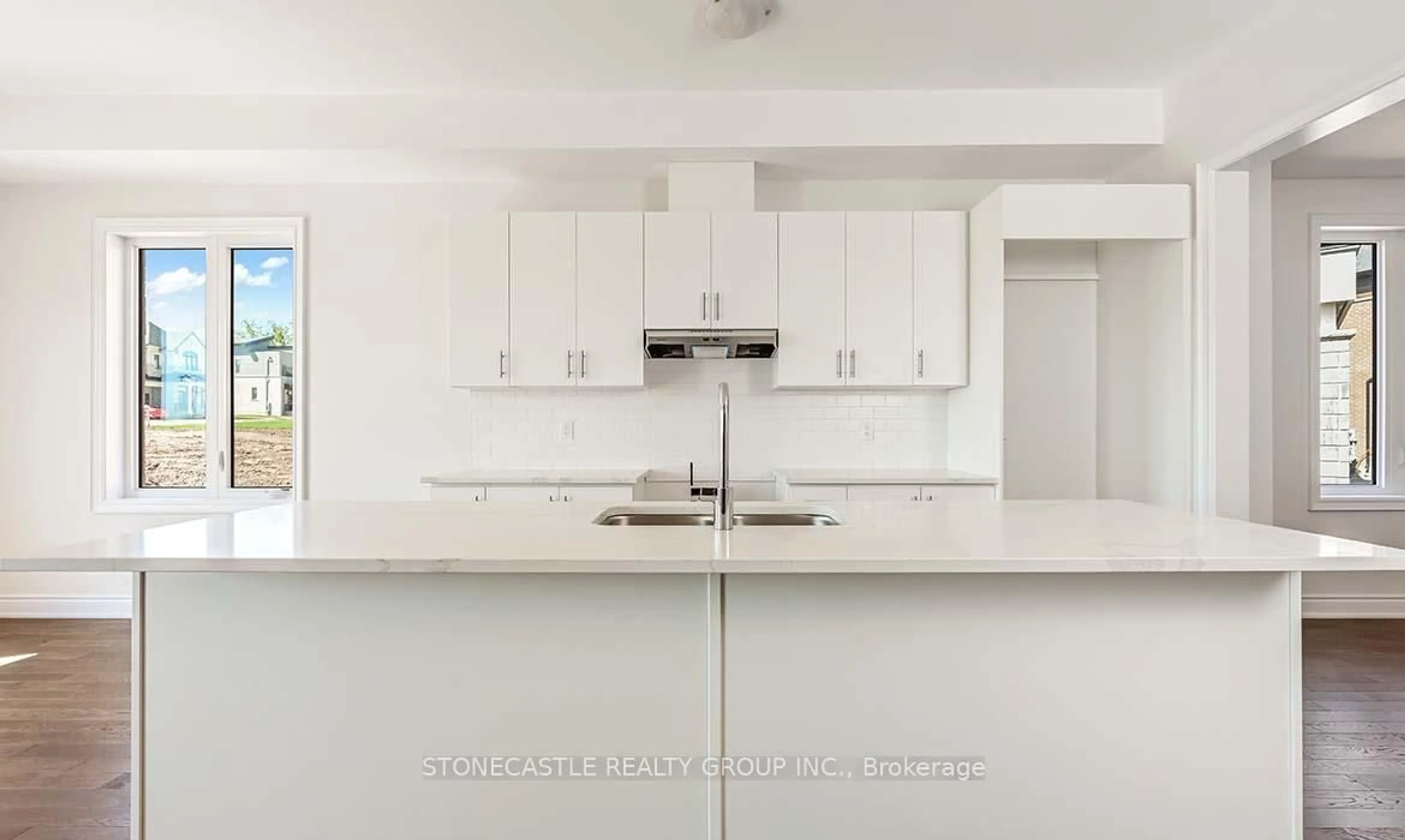 Contemporary kitchen, unknown for 1266 Anthonia Tr, Oakville Ontario L6H 7Y6