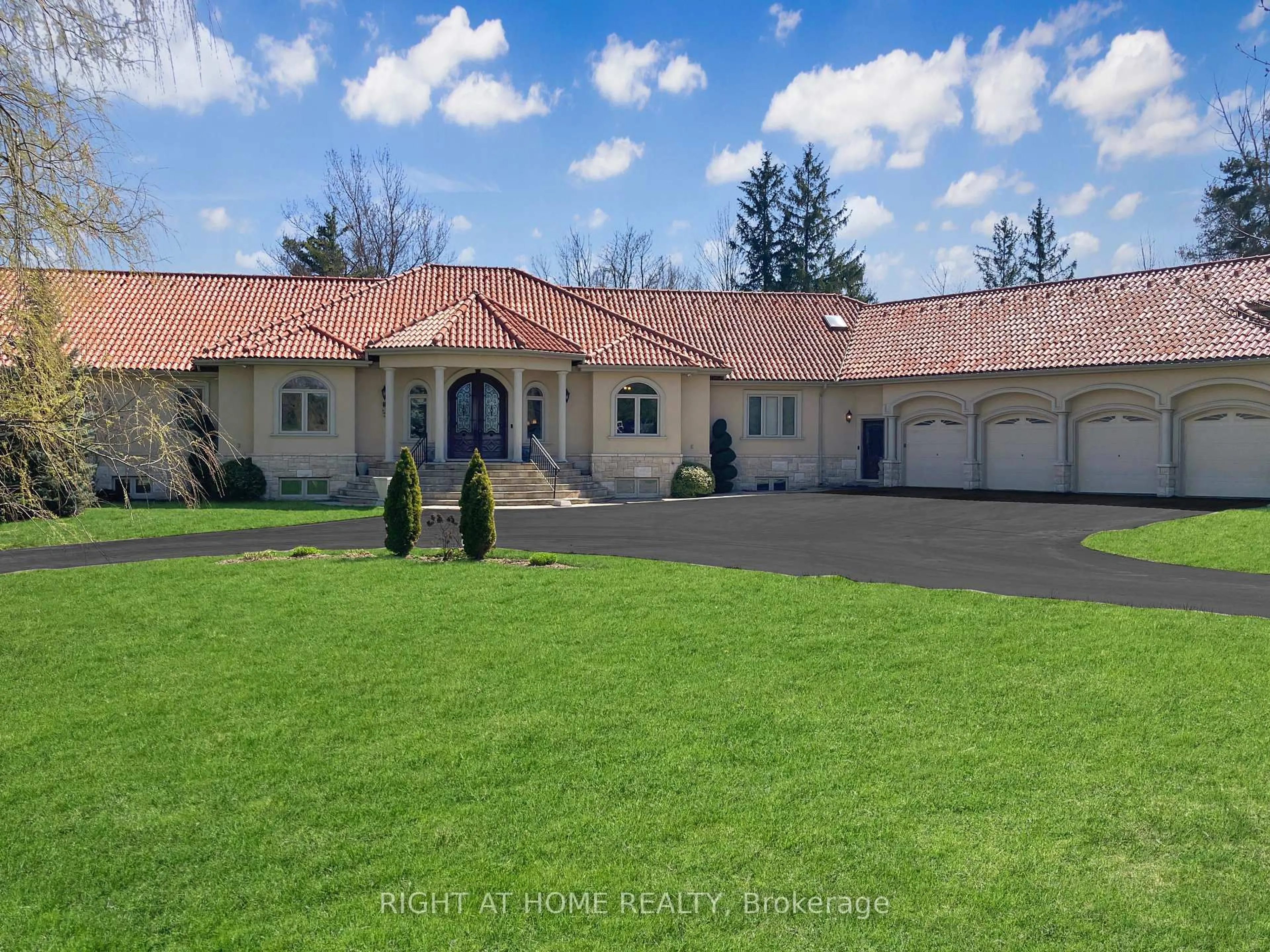 A pic from outside/outdoor area/front of a property/back of a property/a pic from drone, street for 16282 27 Side Rd, Halton Hills Ontario L0P 1N0