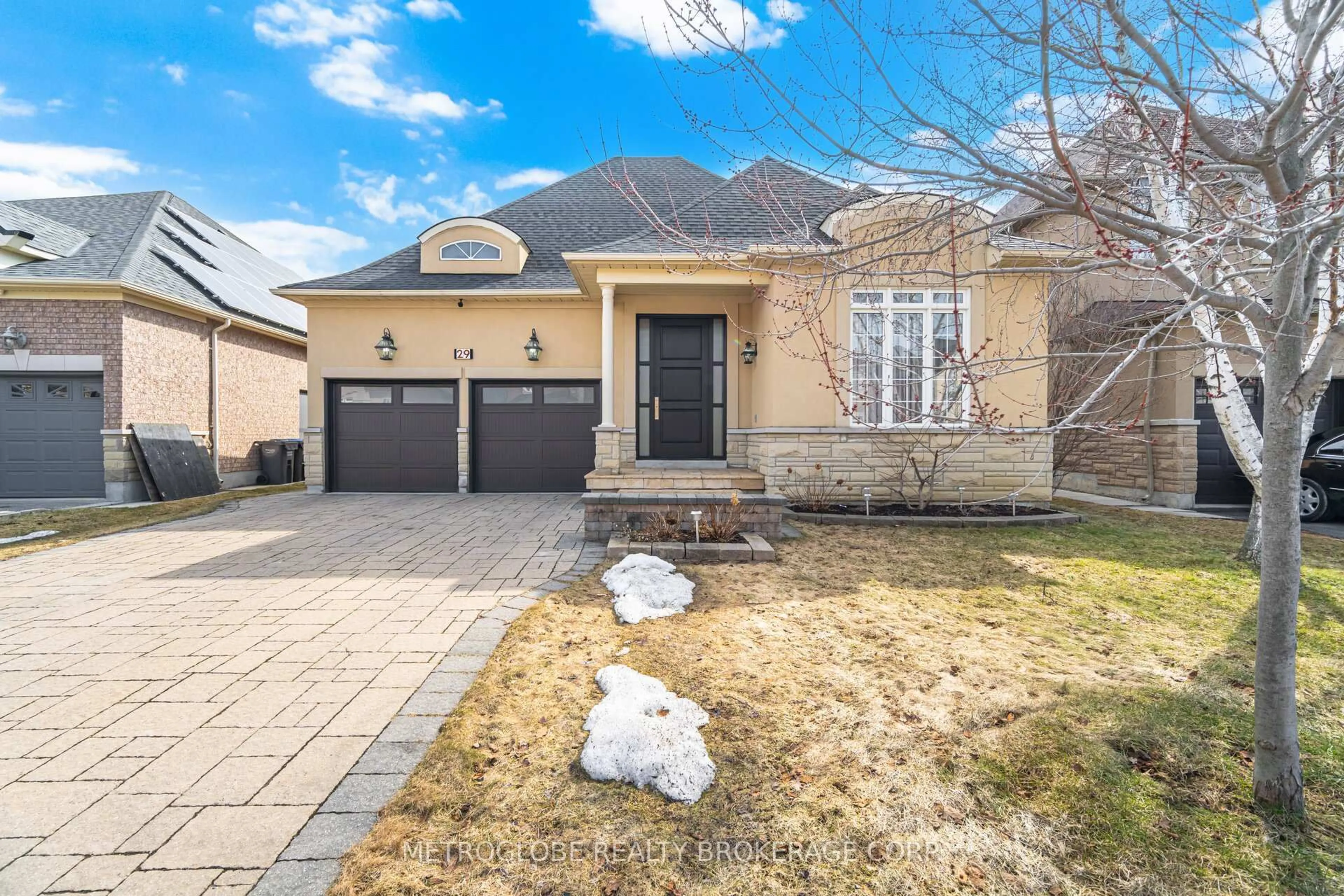 Home with brick exterior material, street for 29 Fontainebleu Rd, Brampton Ontario L6P 1Z1
