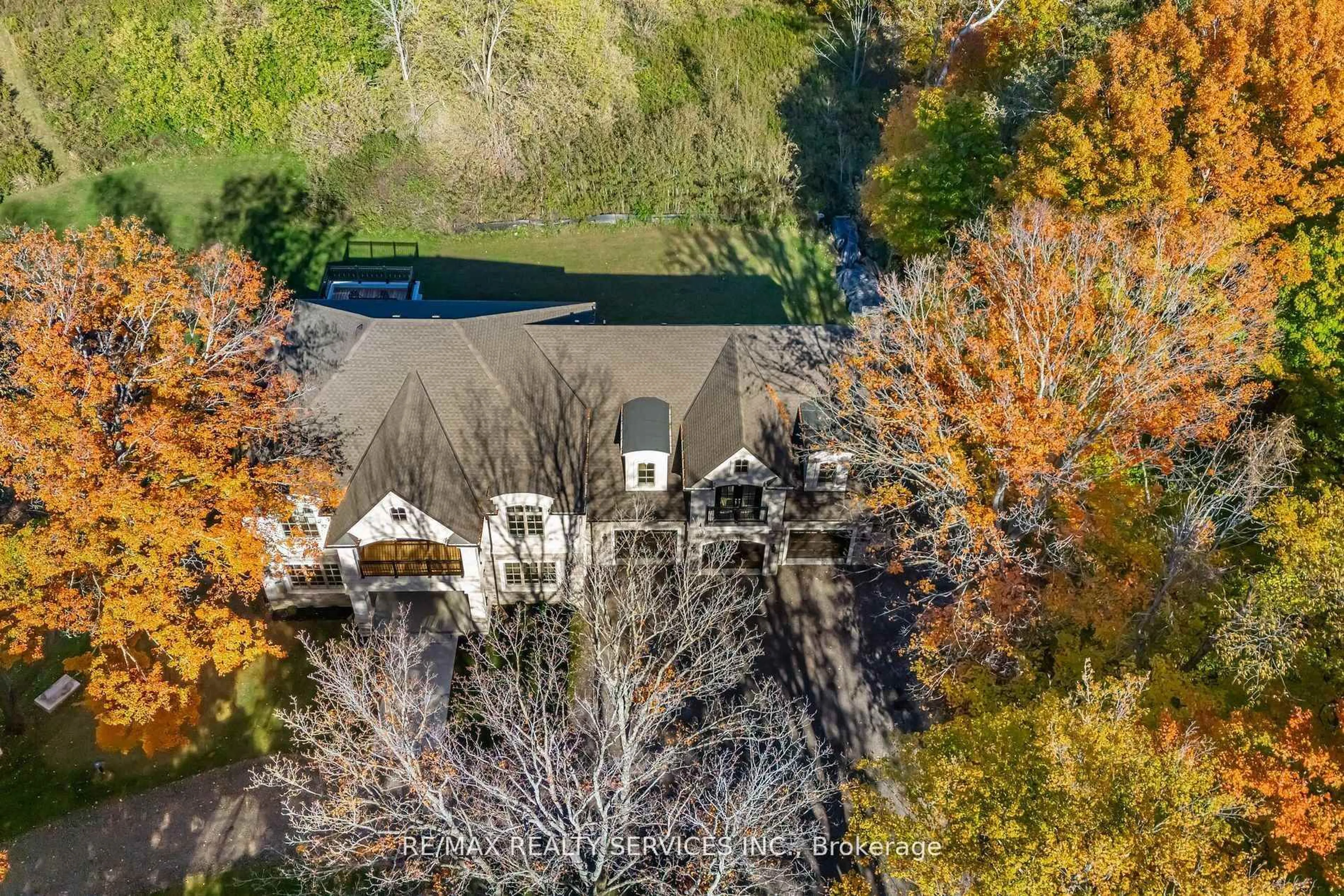 A pic from outside/outdoor area/front of a property/back of a property/a pic from drone, unknown for 17711 Humber Station Rd, Caledon Ontario L7E 3A7