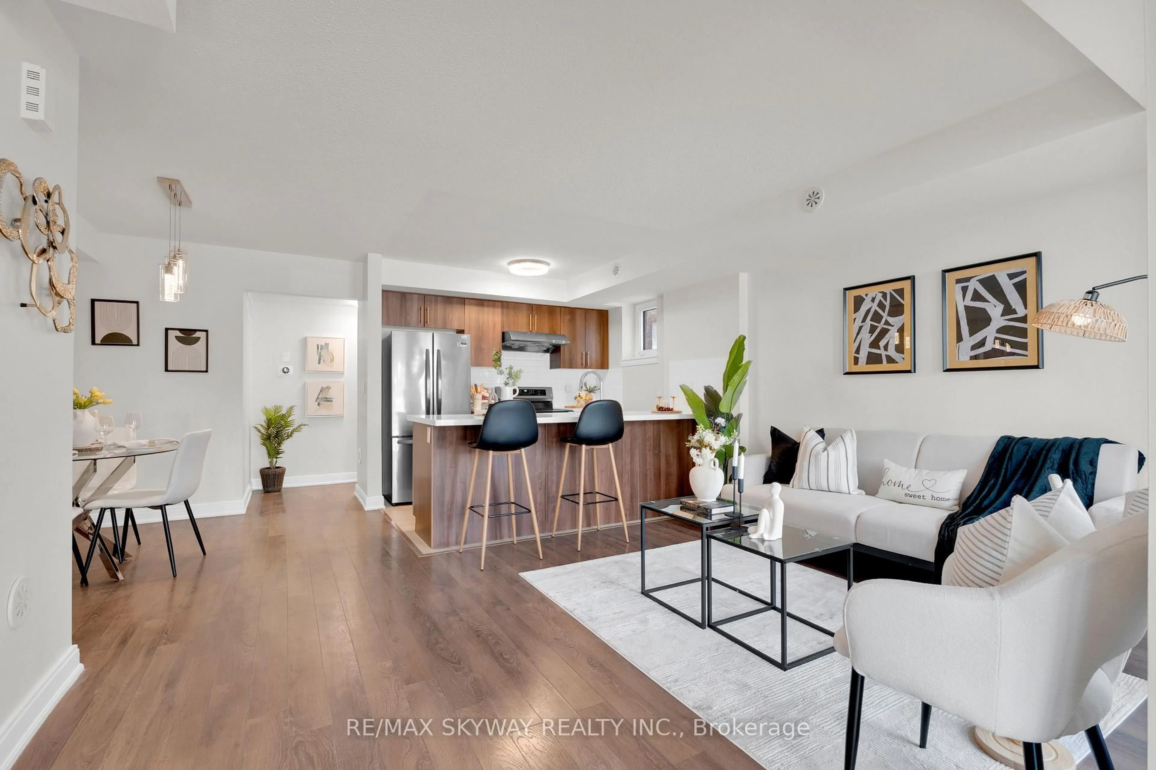 Open concept kitchen, unknown for 100 Dufay Rd #85, Brampton Ontario L7A 4S3