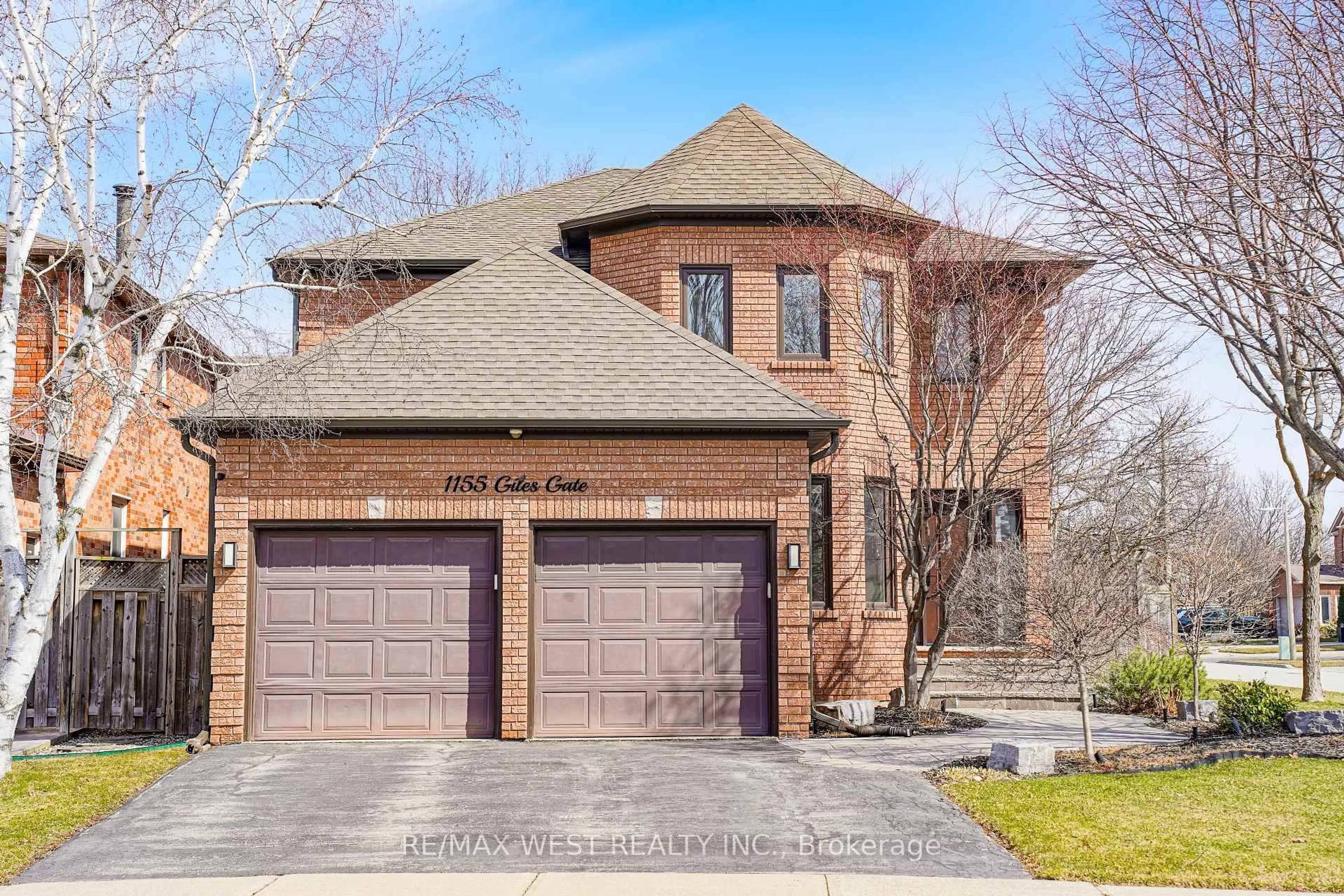 Home with brick exterior material, street for 1155 Giles Gate, Oakville Ontario L6M 2S3