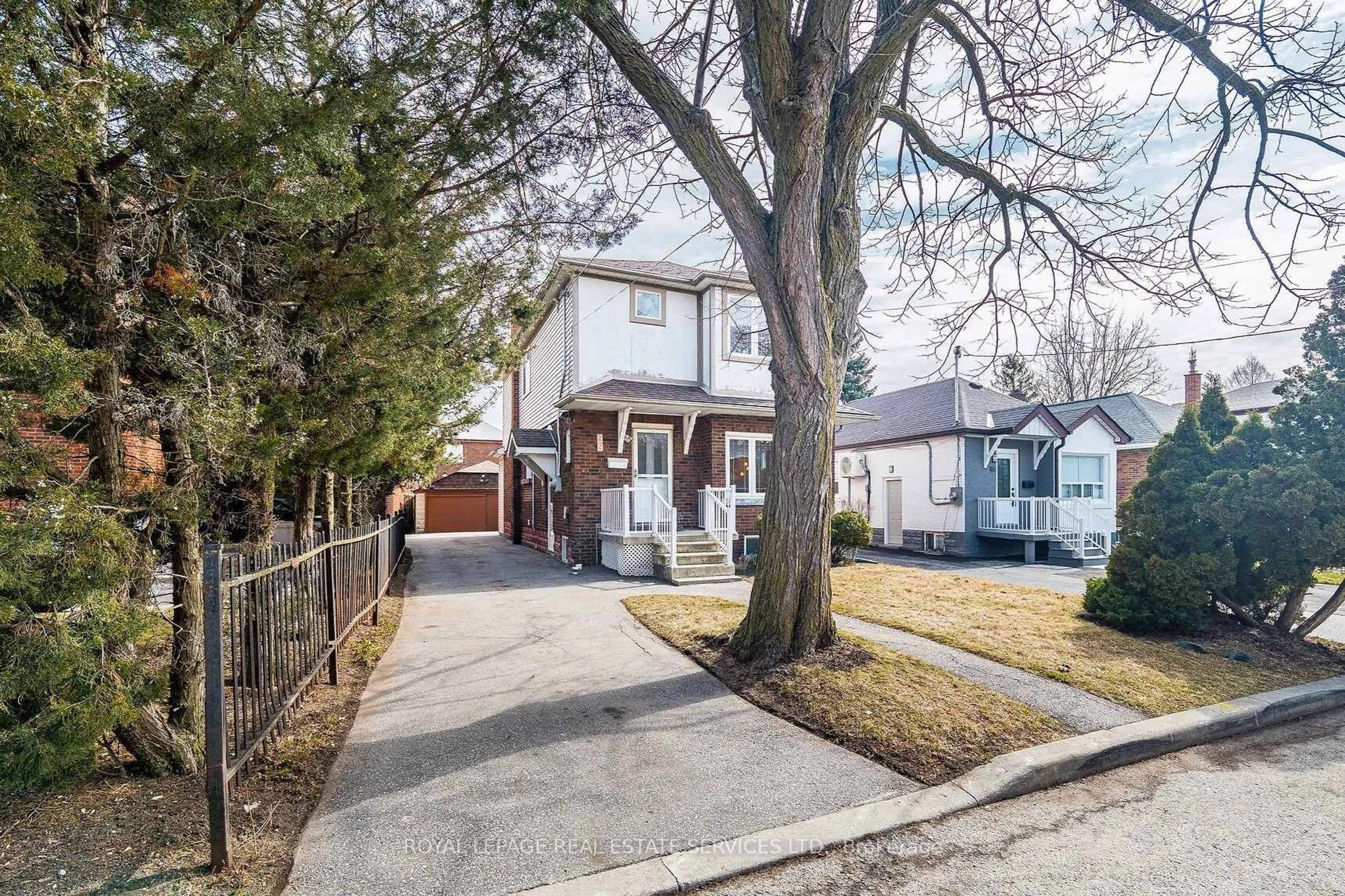 Unknown for 99 Twelfth St, Toronto Ontario M8V 3G9