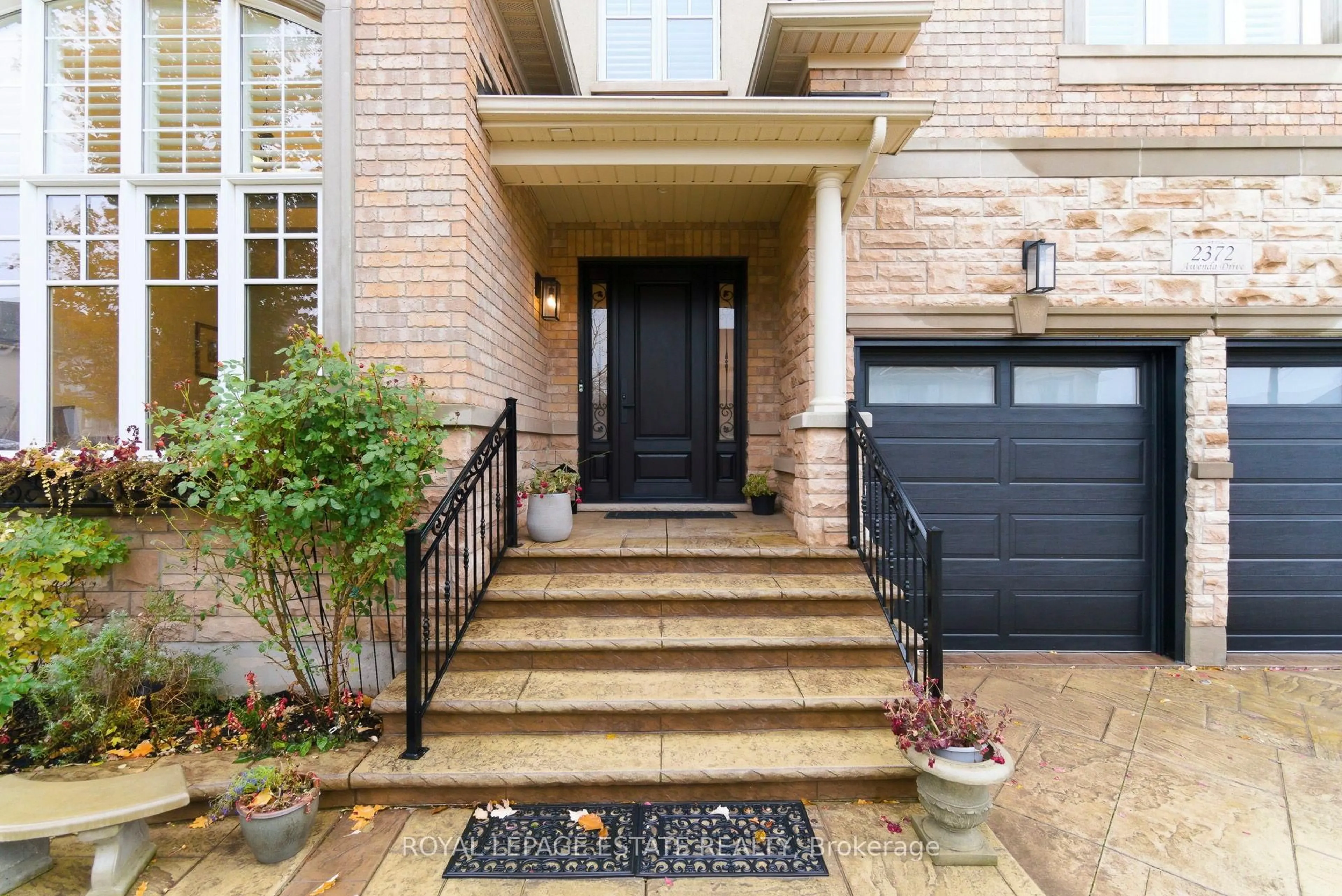 Unknown for 2372 Awenda Dr, Oakville Ontario L6H 7P7