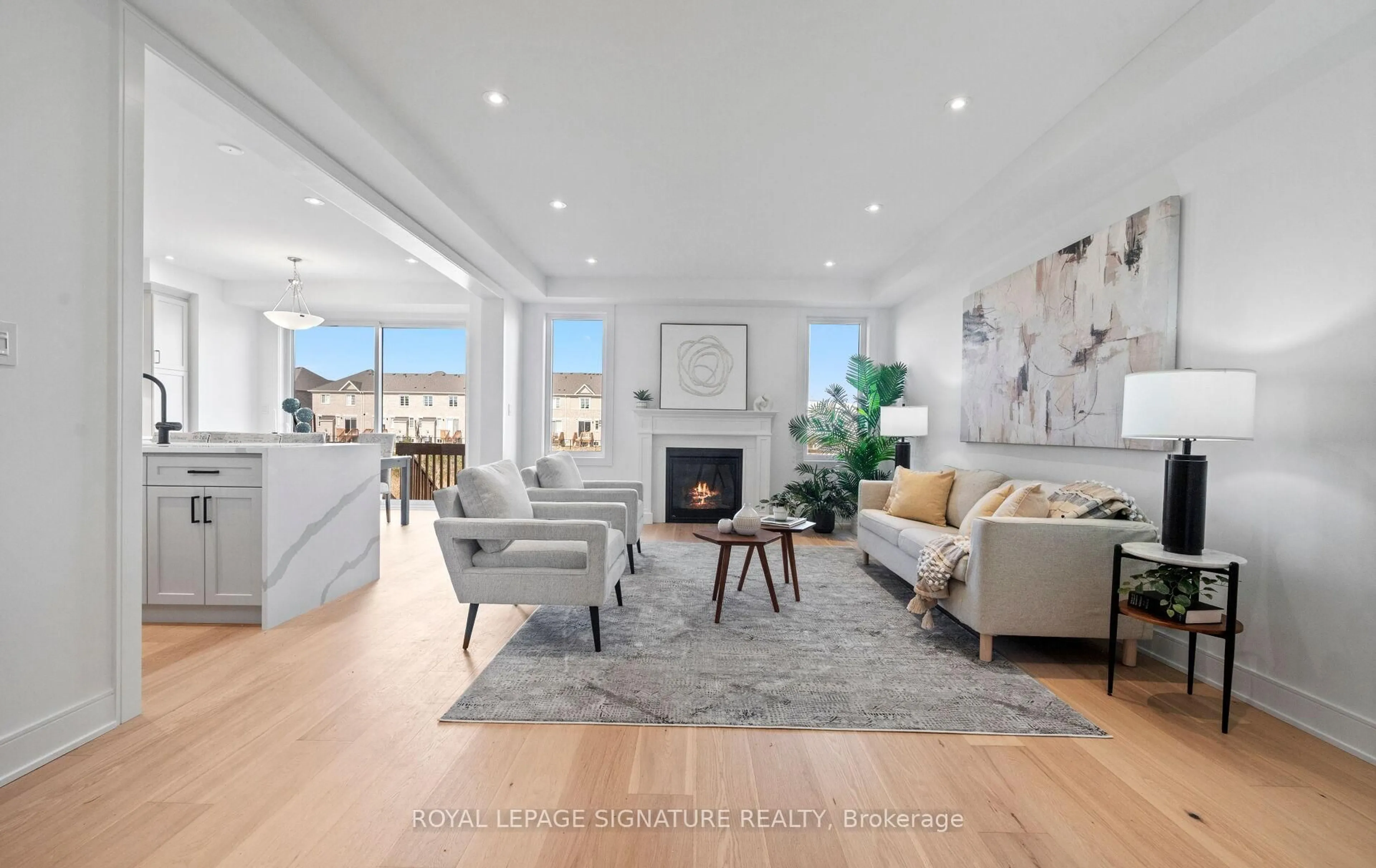 Living room with furniture, unknown for 1553 Rothbury Cres, Milton Ontario L9T 7E9