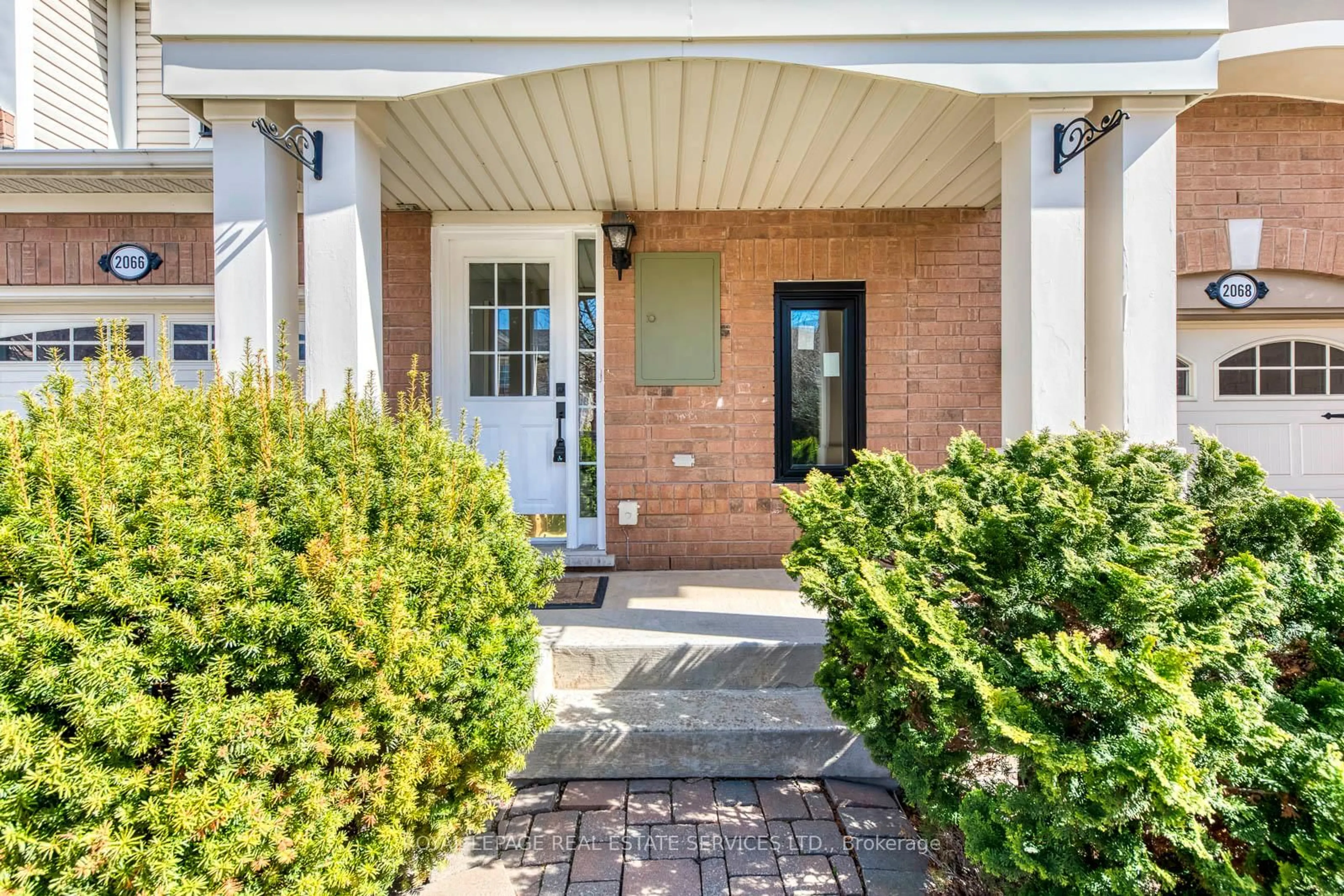 Unknown for 2066 Broadleaf Cres, Burlington Ontario L7L 6S4