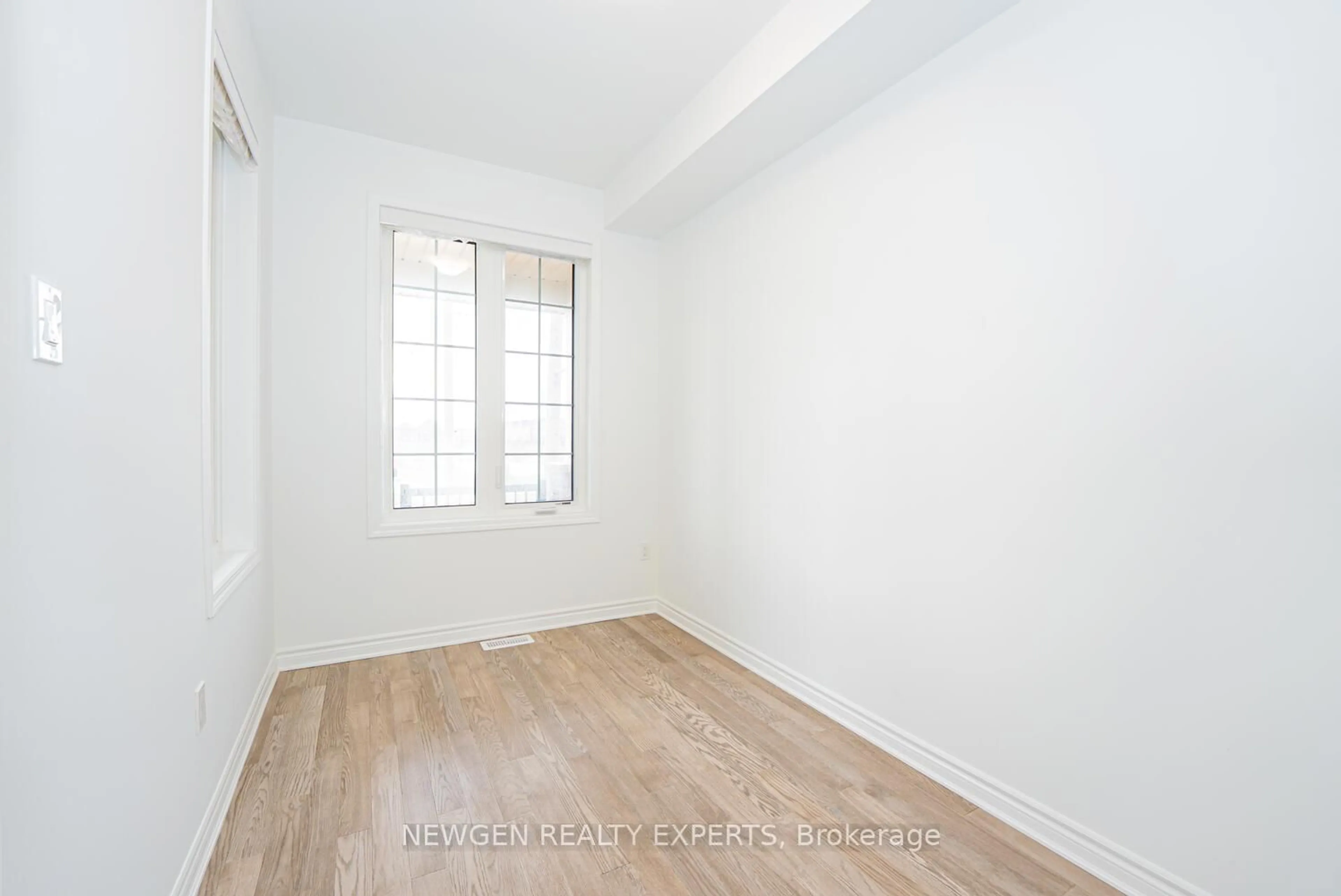 A pic of a room for 1405 Fourth Line, Milton Ontario L9E 0G6