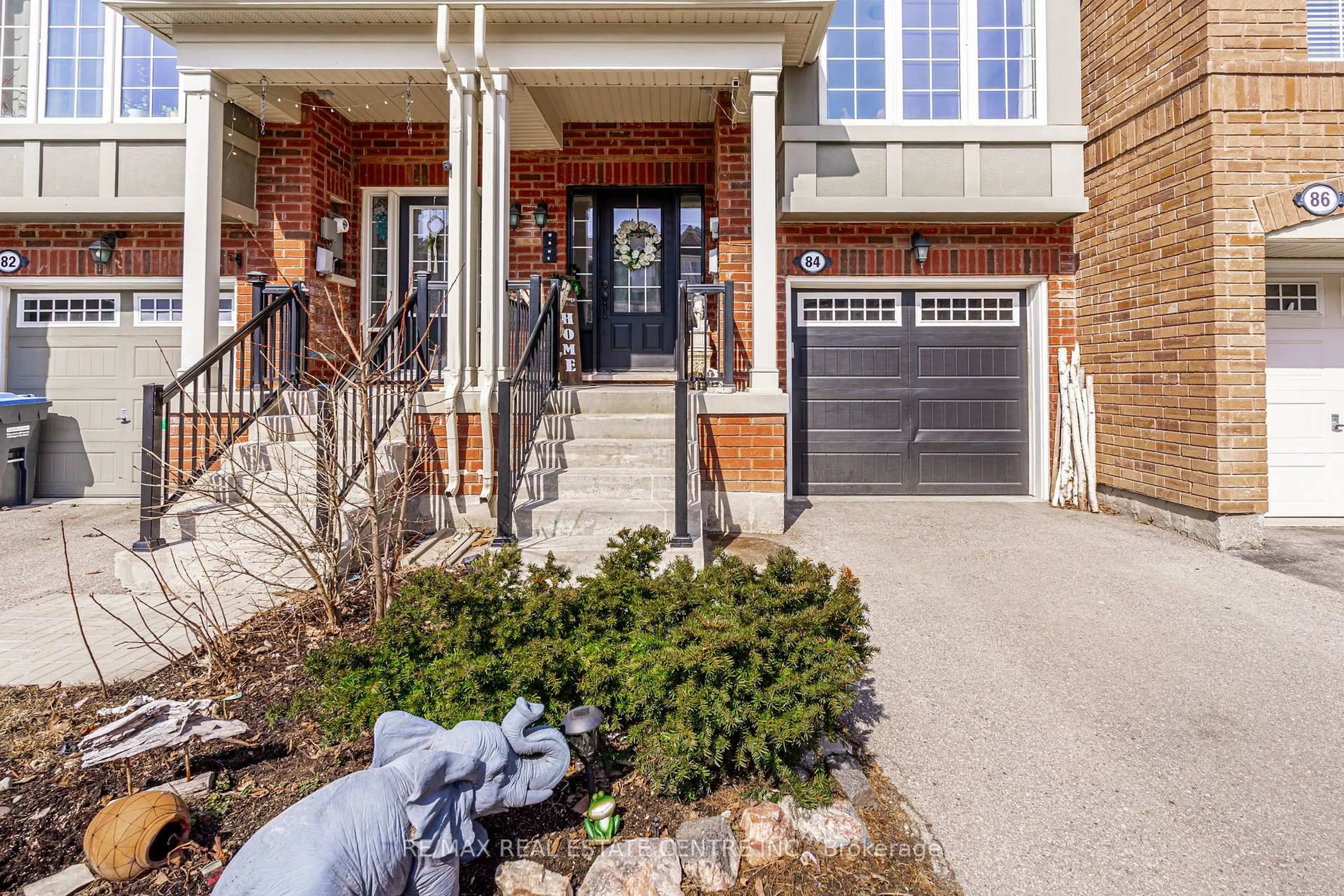 Home with brick exterior material, street for 84 Vanhorne Clse, Brampton Ontario L7A 0X9
