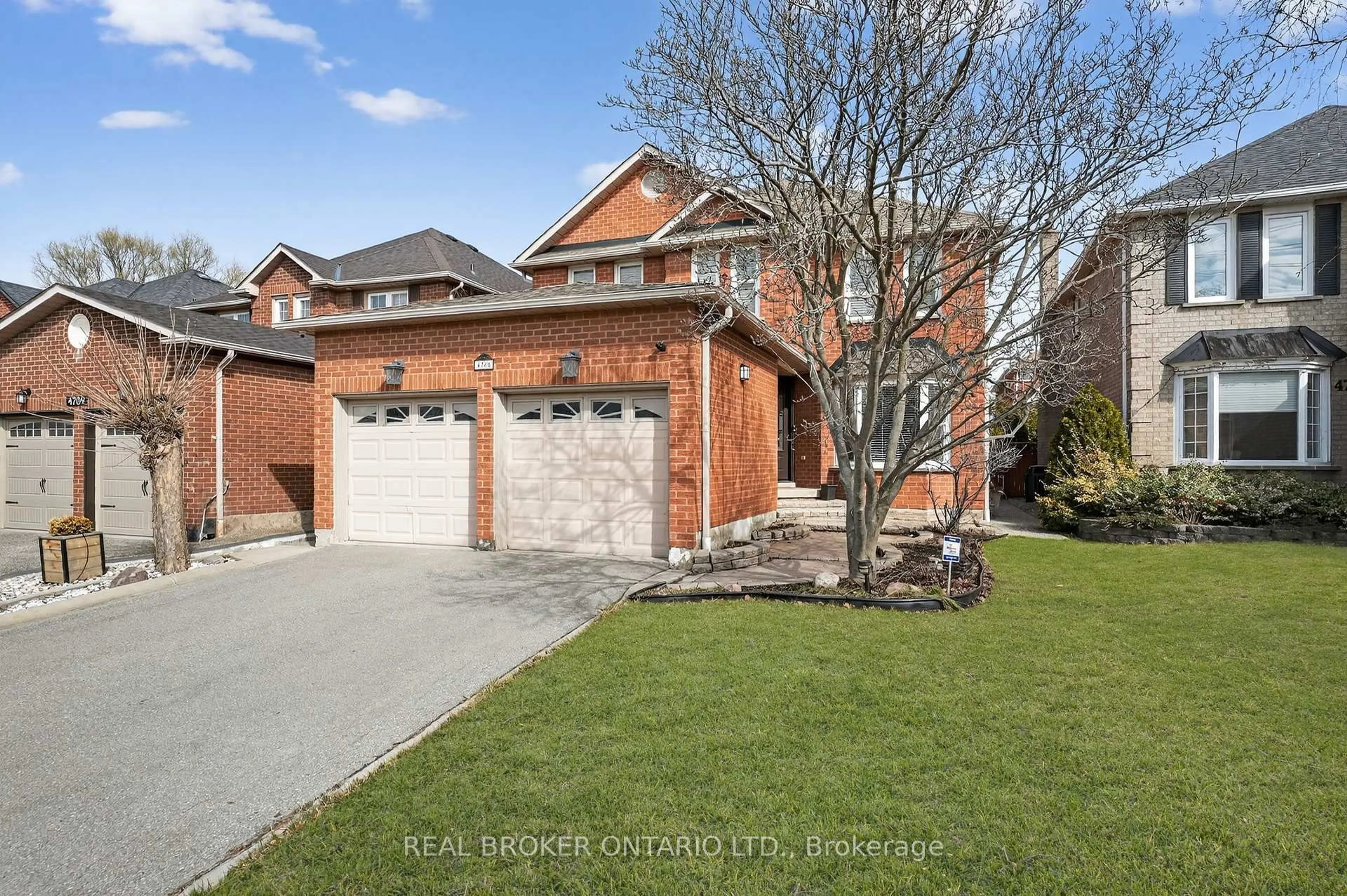 Home with brick exterior material, street for 4705 Rathkeale Rd, Mississauga Ontario L5V 1J8