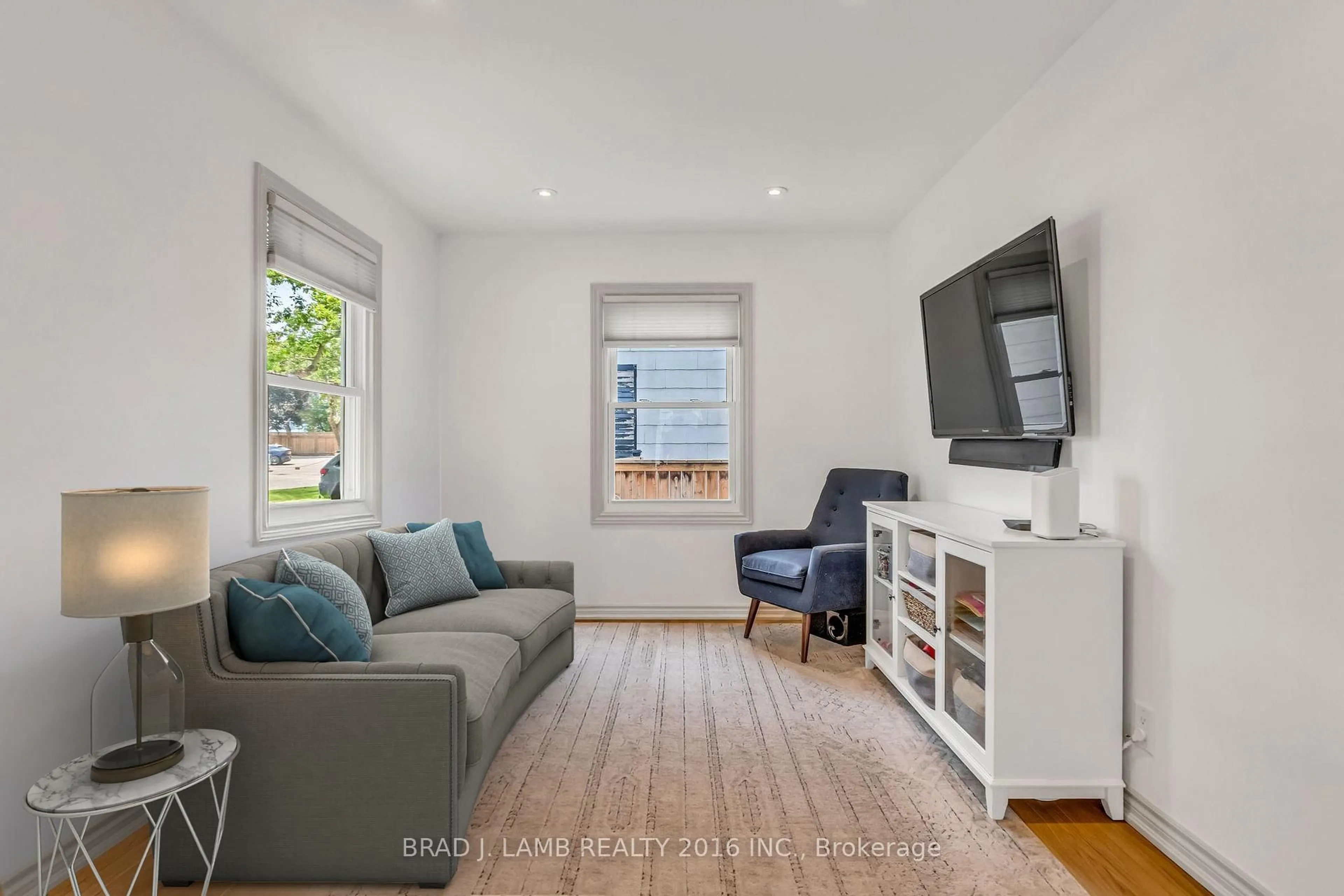 Living room with furniture, unknown for 794 The Queensway, Toronto Ontario M8Z 1N5