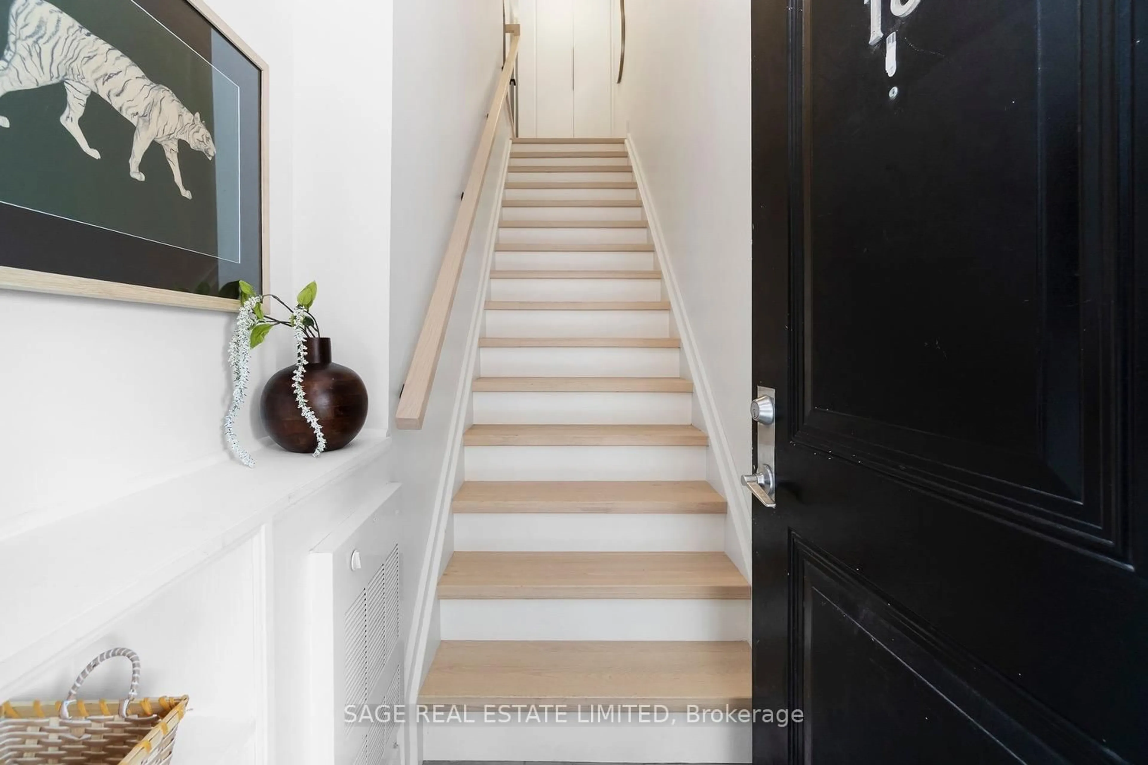 Unknown for 10 Carnation Ave #18, Toronto Ontario M8V 0B8