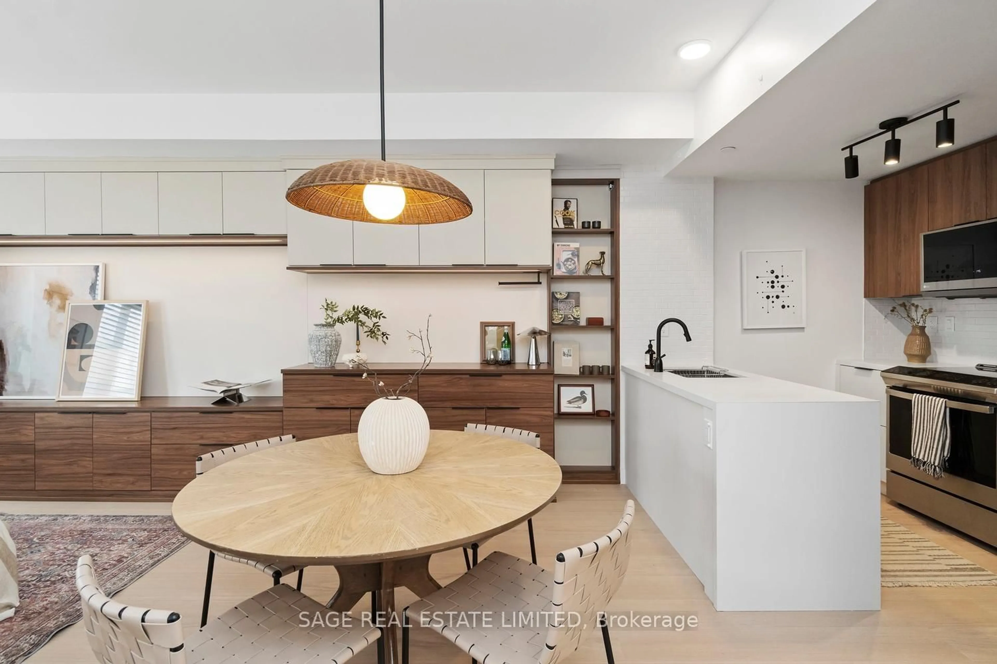 Contemporary kitchen, unknown for 10 Carnation Ave #18, Toronto Ontario M8V 0B8