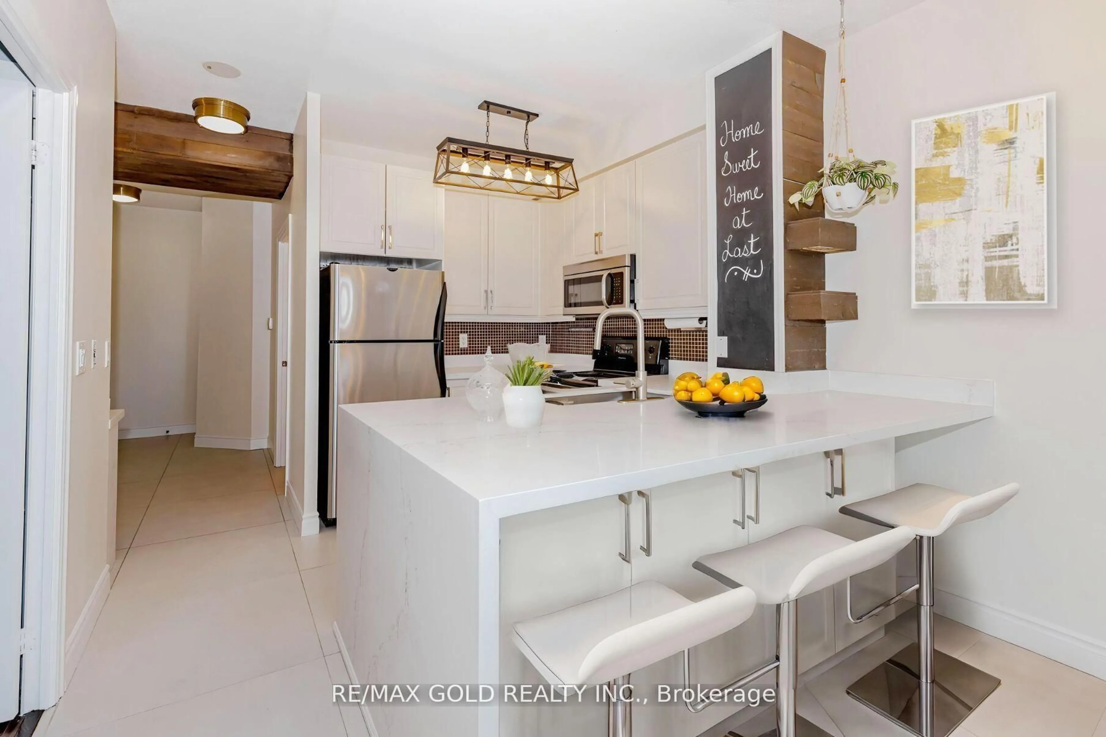 Unknown for 220 Burnhamthorpe Rd #1106, Mississauga Ontario L5B 4N4