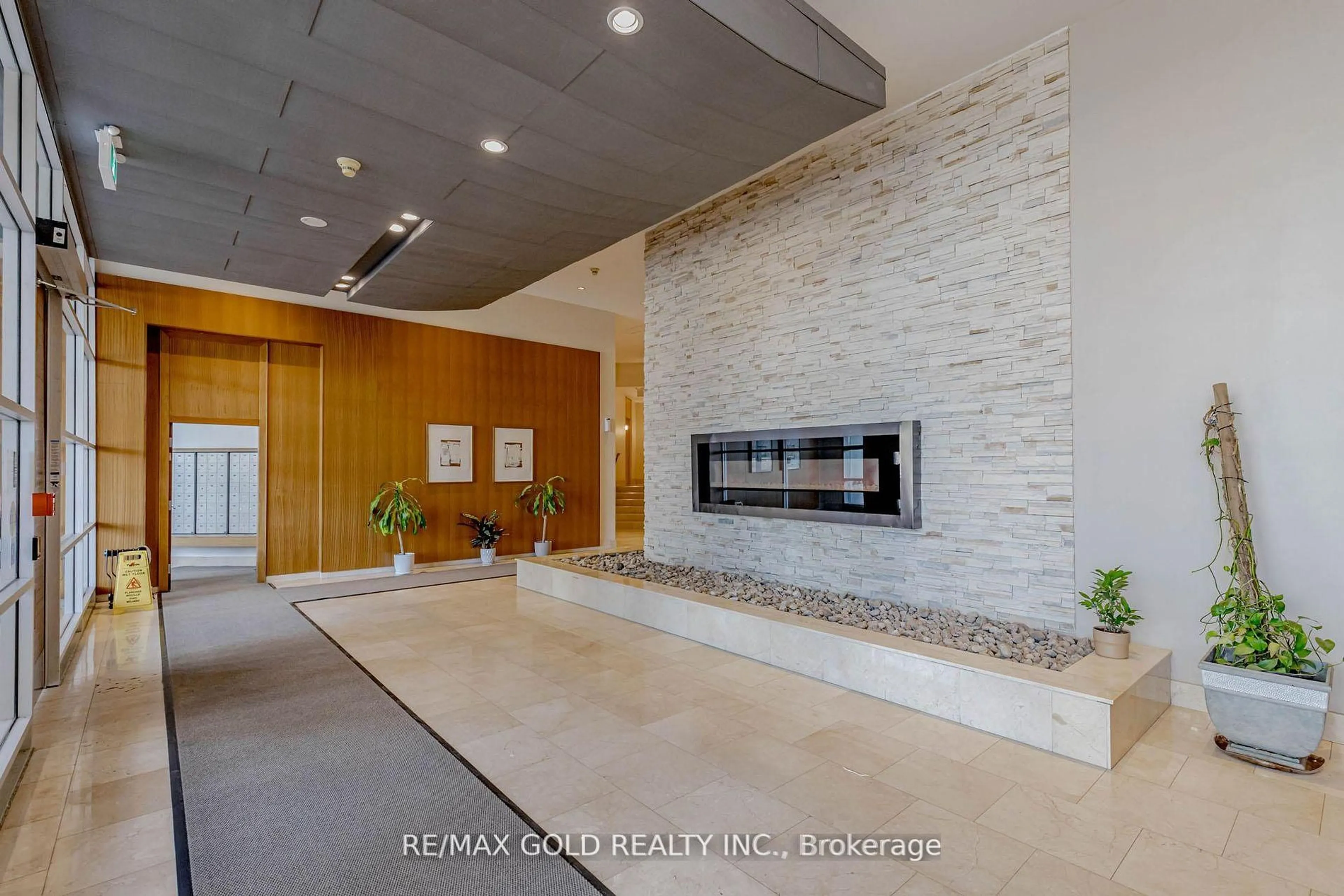 Unknown for 220 Burnhamthorpe Rd #1106, Mississauga Ontario L5B 4N4