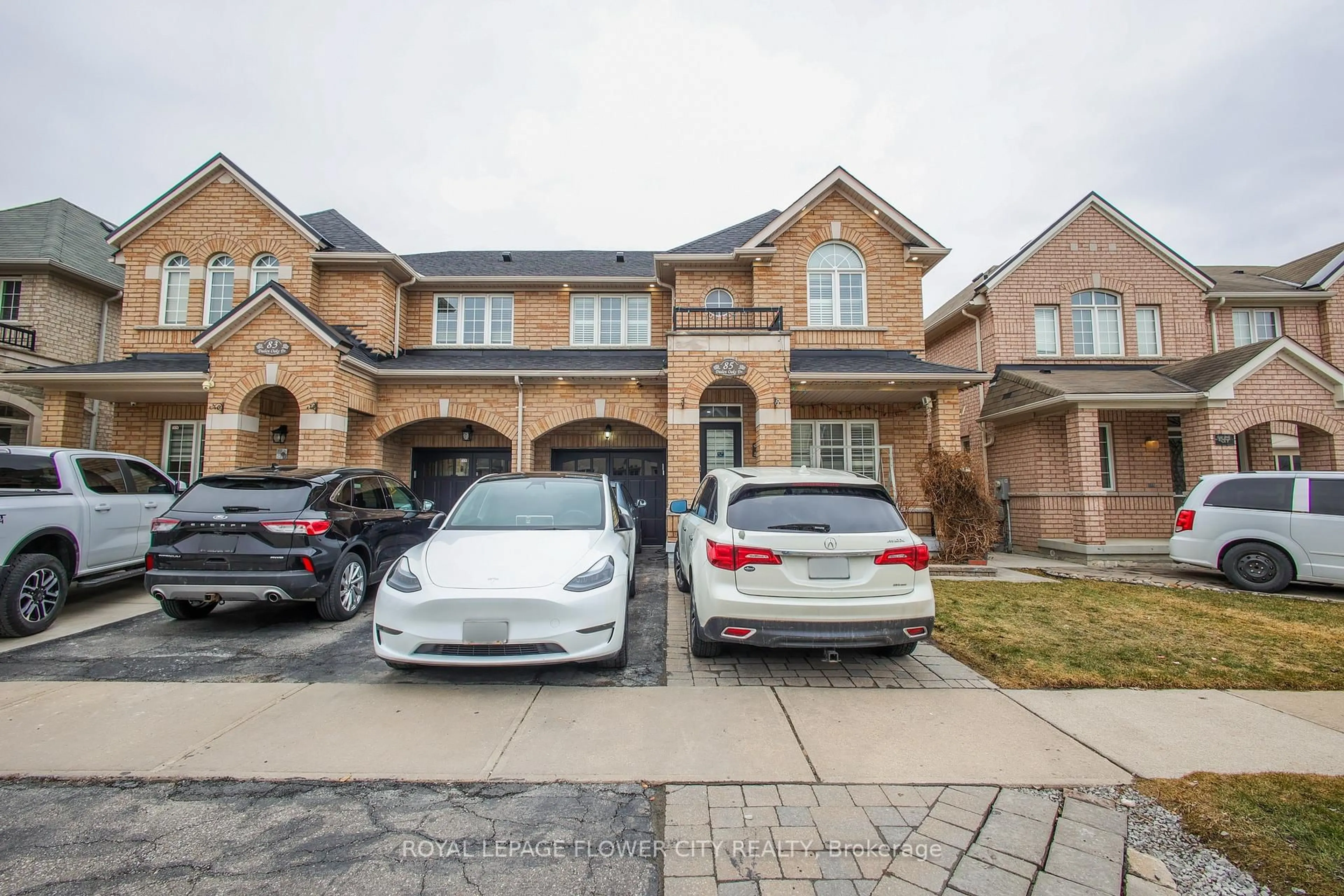 Home with brick exterior material, street for 85 Daden oaks Dr, Brampton Ontario L6P 3R9