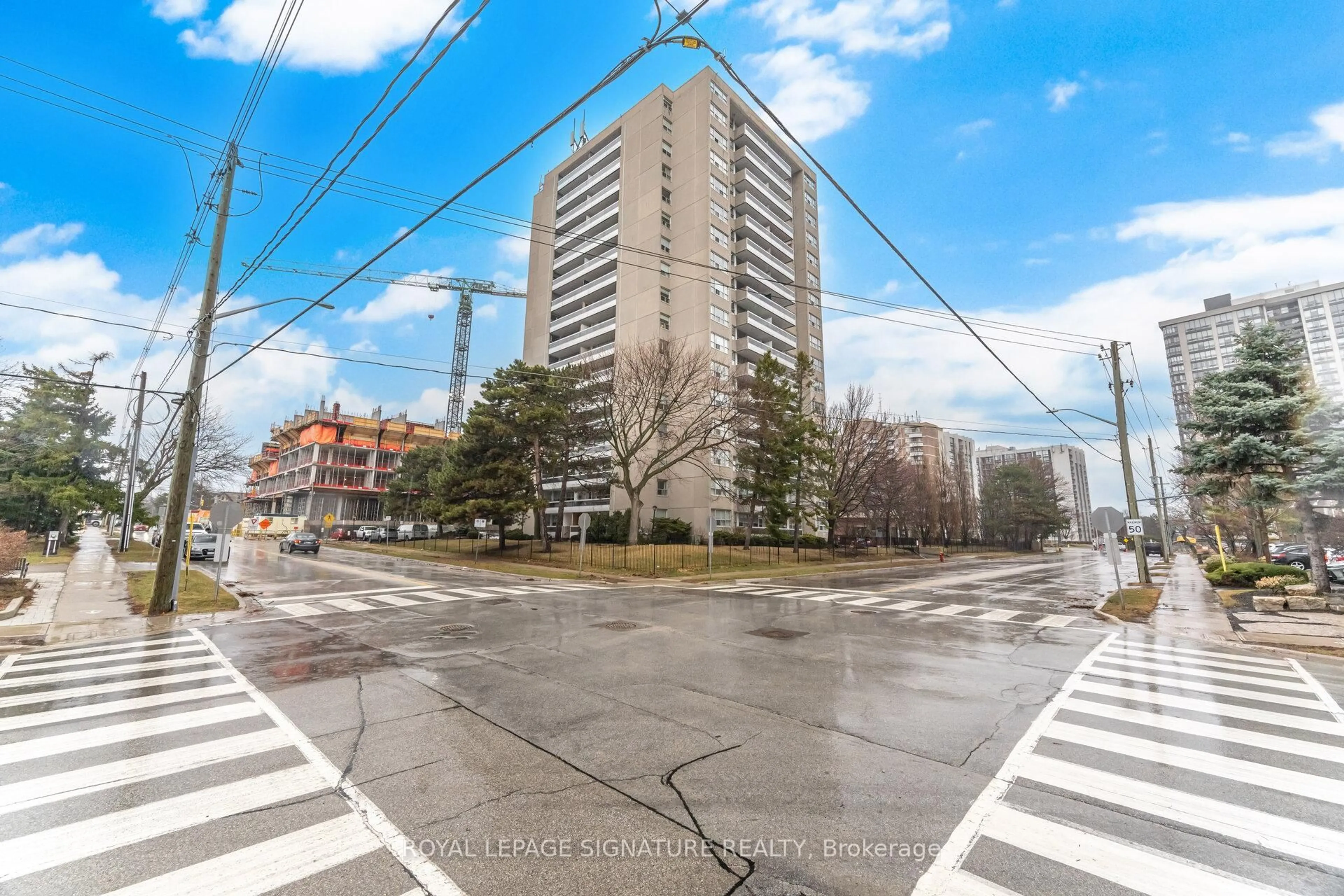 Unknown for 2263 Marine Dr #1203, Oakville Ontario L6L 5K1