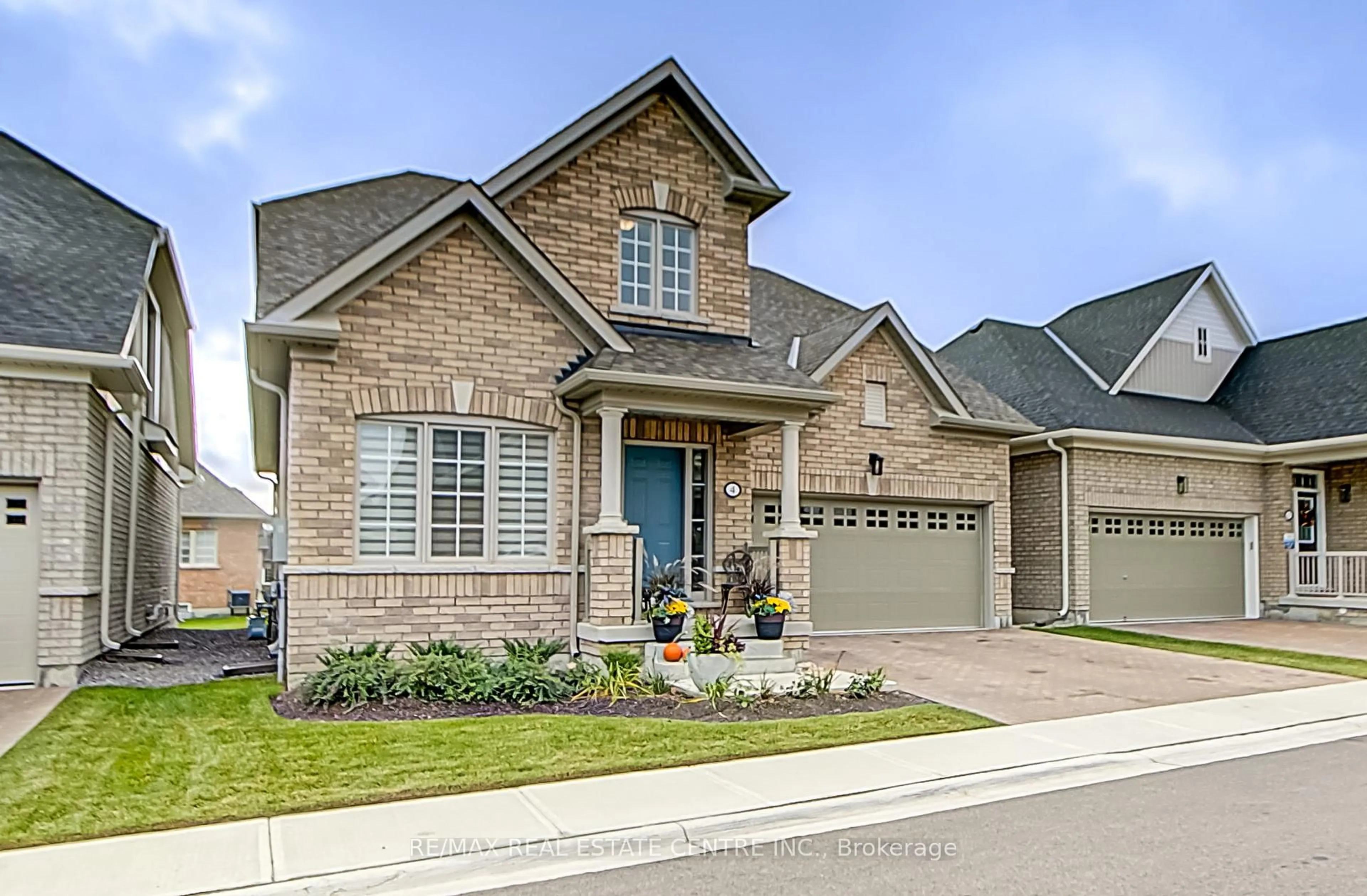 Home with brick exterior material, street for 4 Clermiston Cres, Brampton Ontario L6R 3W9