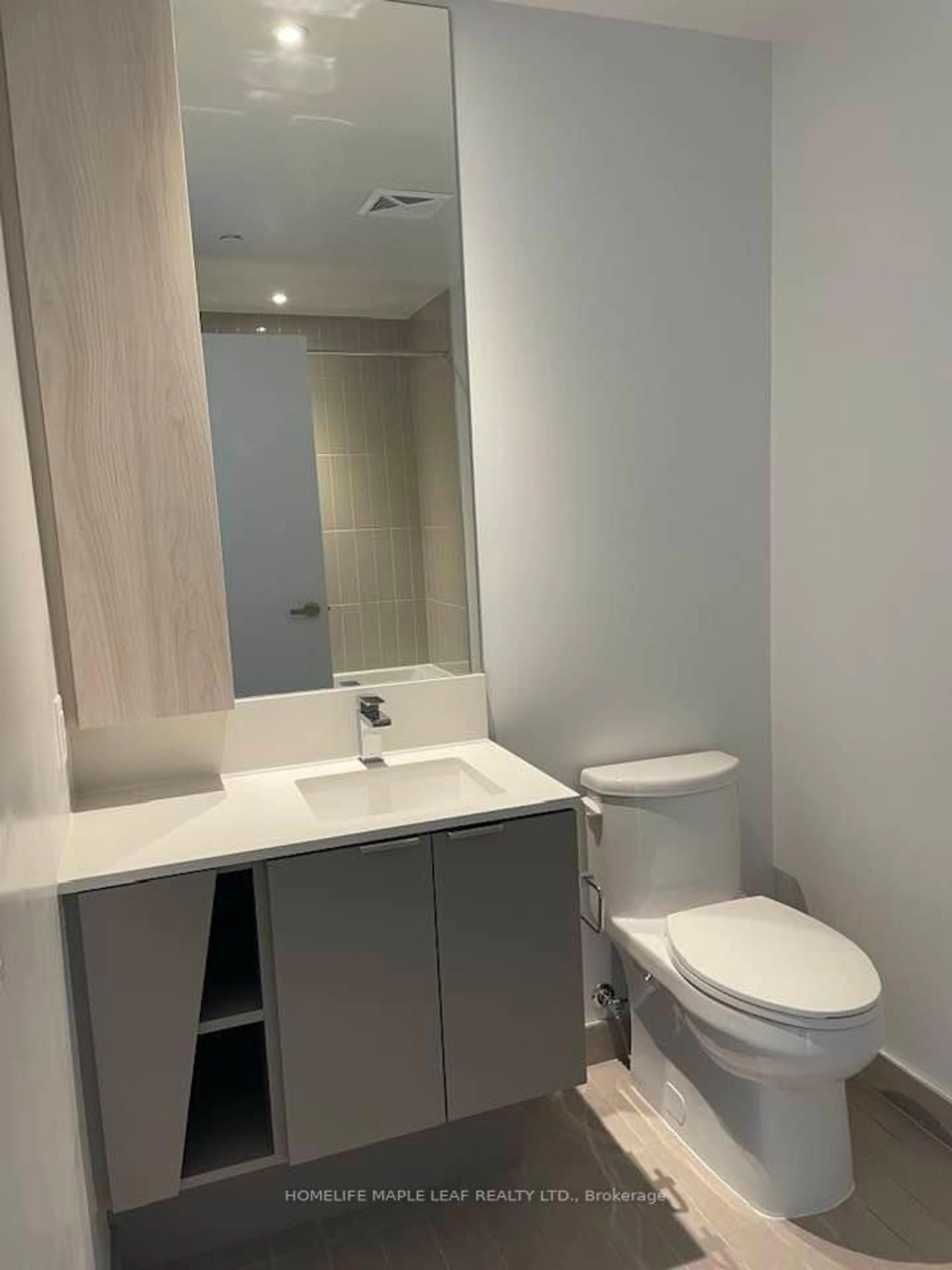 Standard bathroom, unknown for 3883 Quartz Rd #3112, Mississauga Ontario L5B 0M4