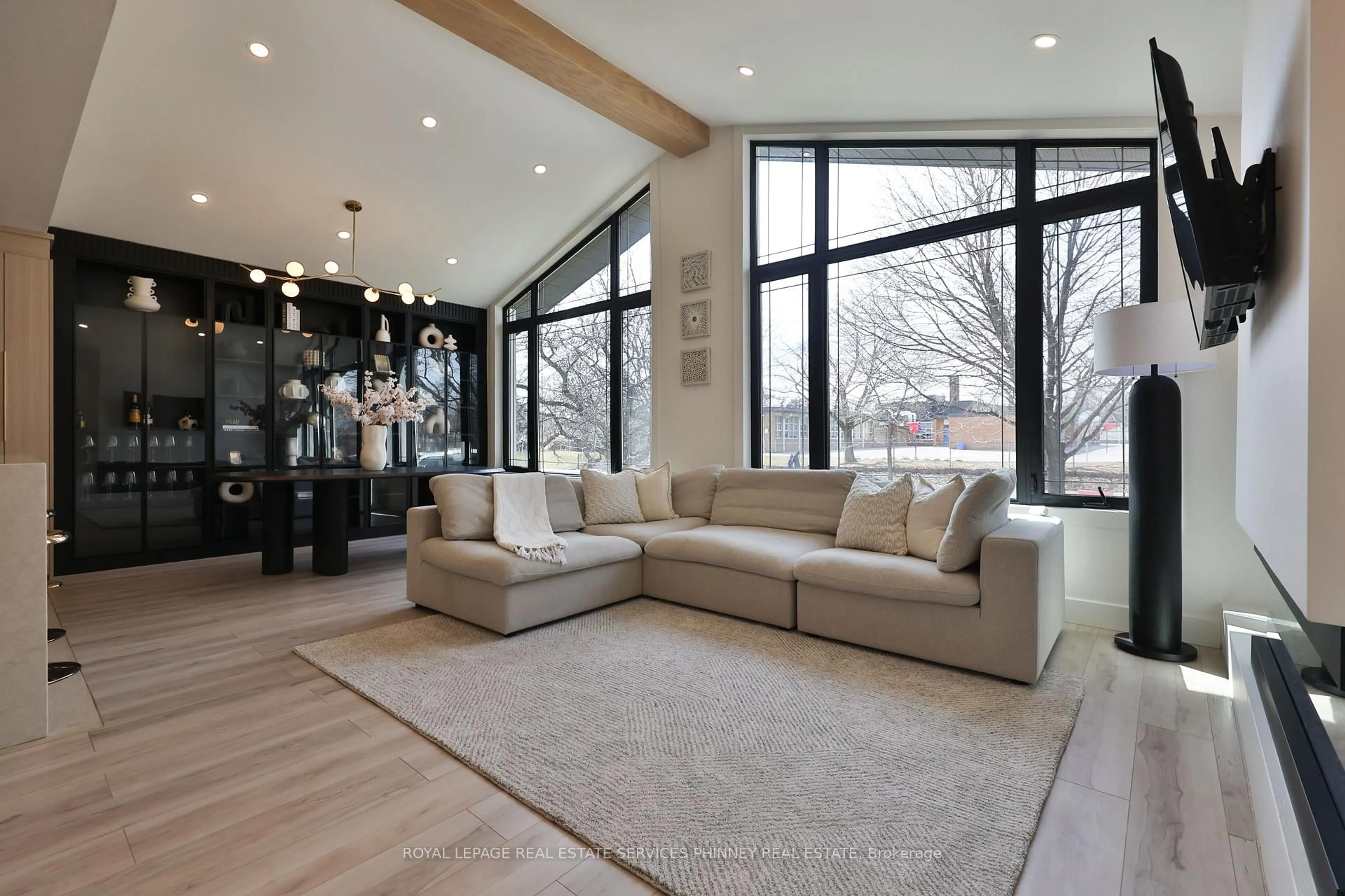 Living room with furniture, unknown for 75 Rangoon Rd, Toronto Ontario M9C 4N8