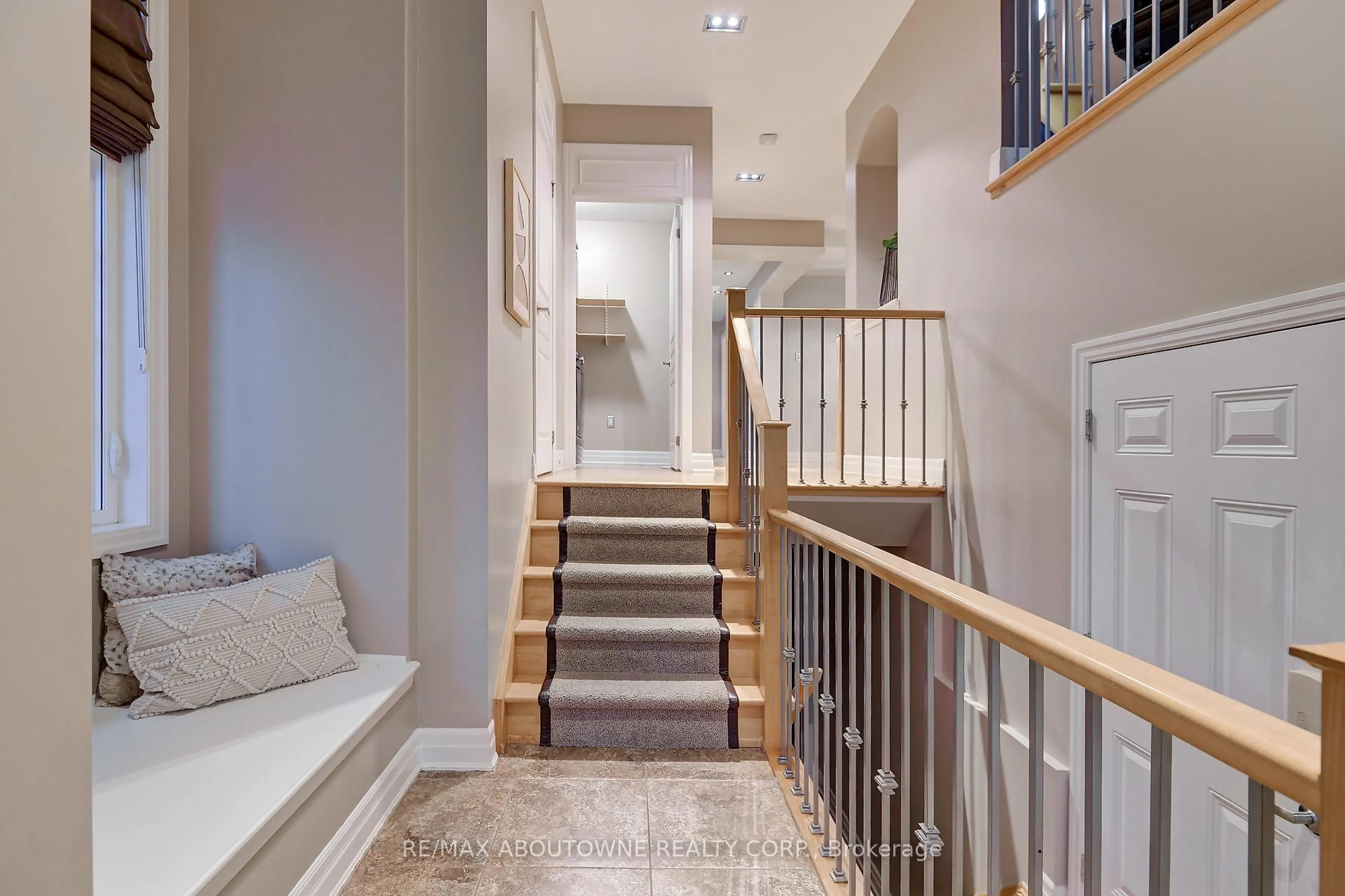 Stairs for 310 Leitch Landing, Milton Ontario L9T 7M9